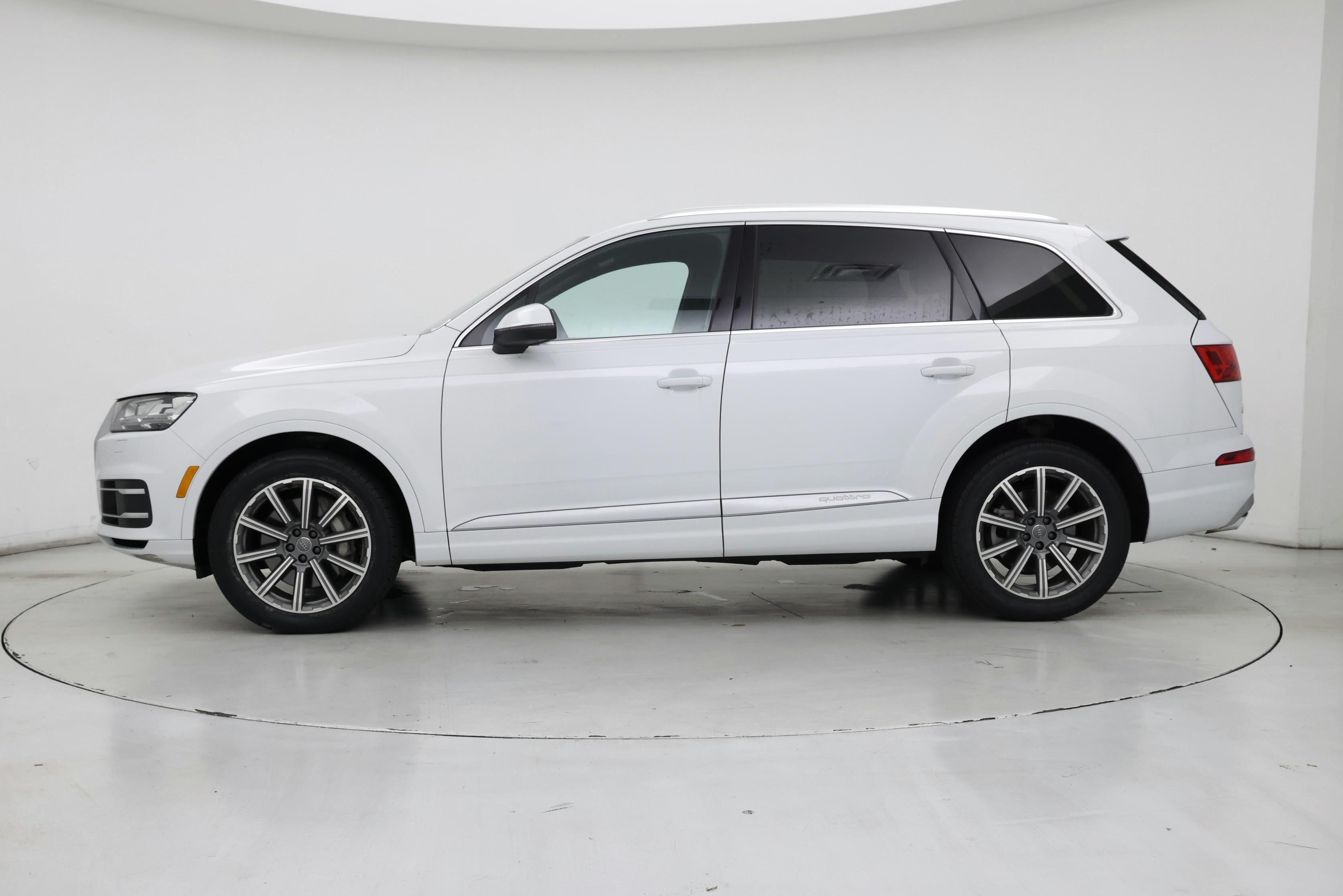 Thumbnail: 2018 Audi Q7 - 3
