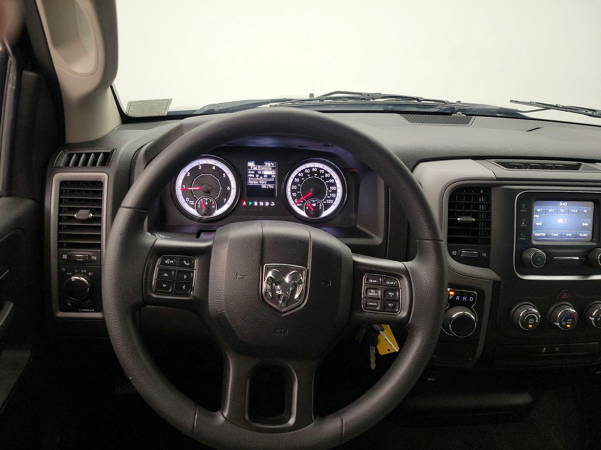 Thumbnail: 2023 RAM 1500 Classic - 10