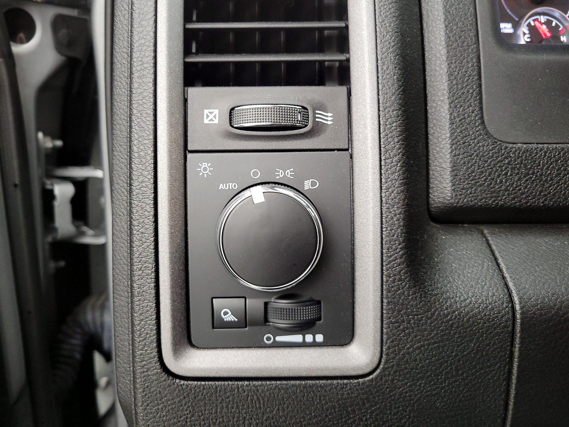 Thumbnail: 2023 RAM 1500 Classic - 13