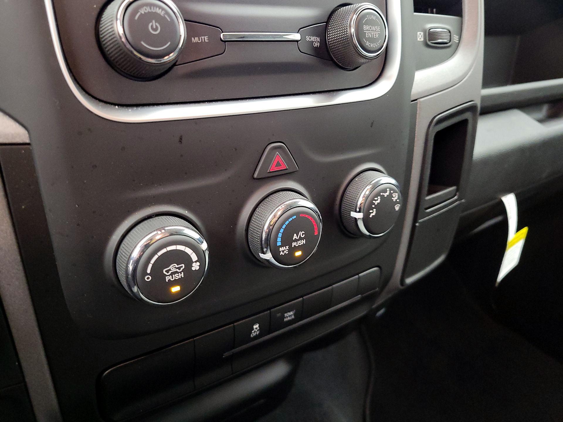 Thumbnail: 2023 RAM 1500 Classic - 16