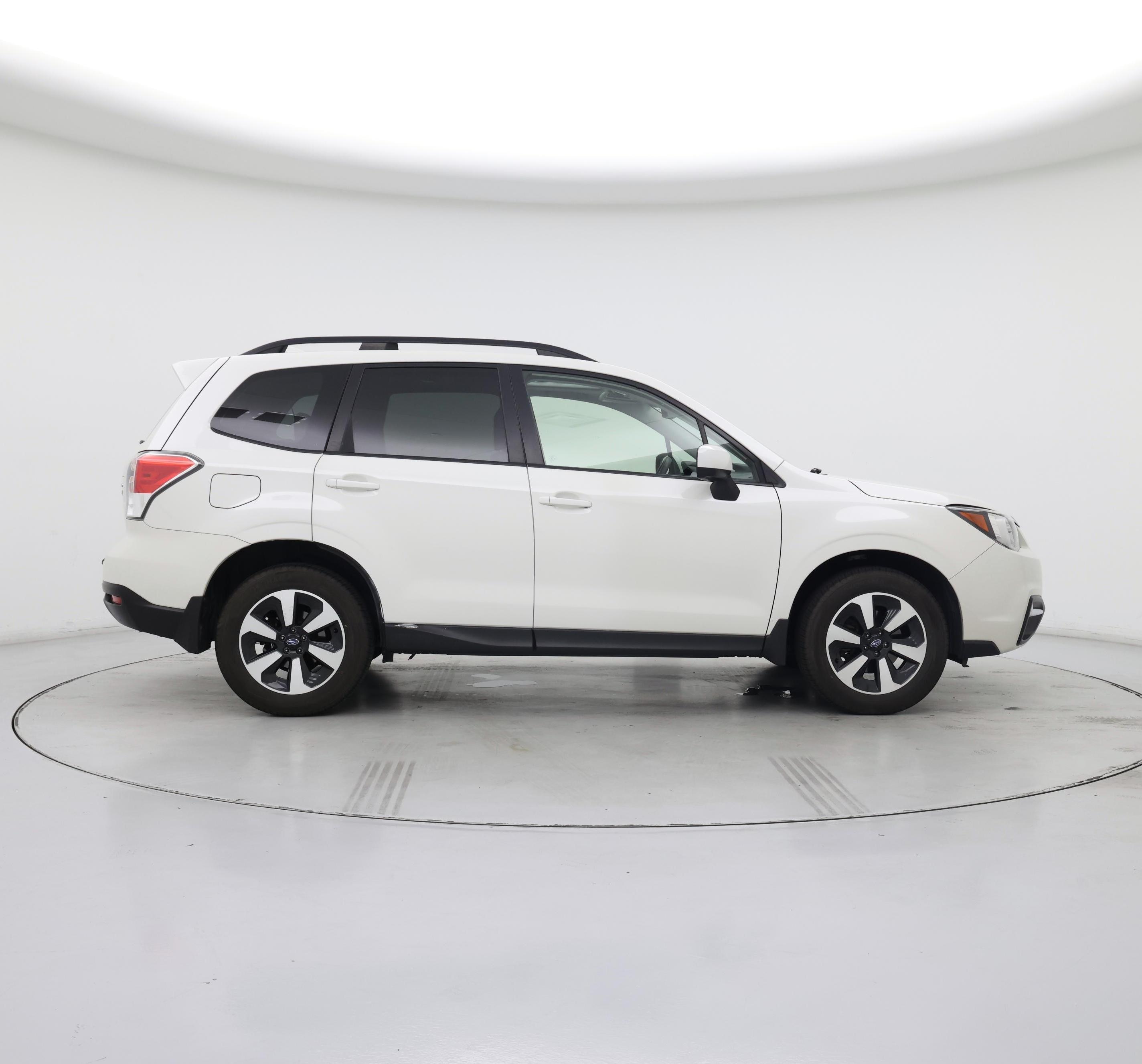 Thumbnail: 2017 Subaru Forester - 7
