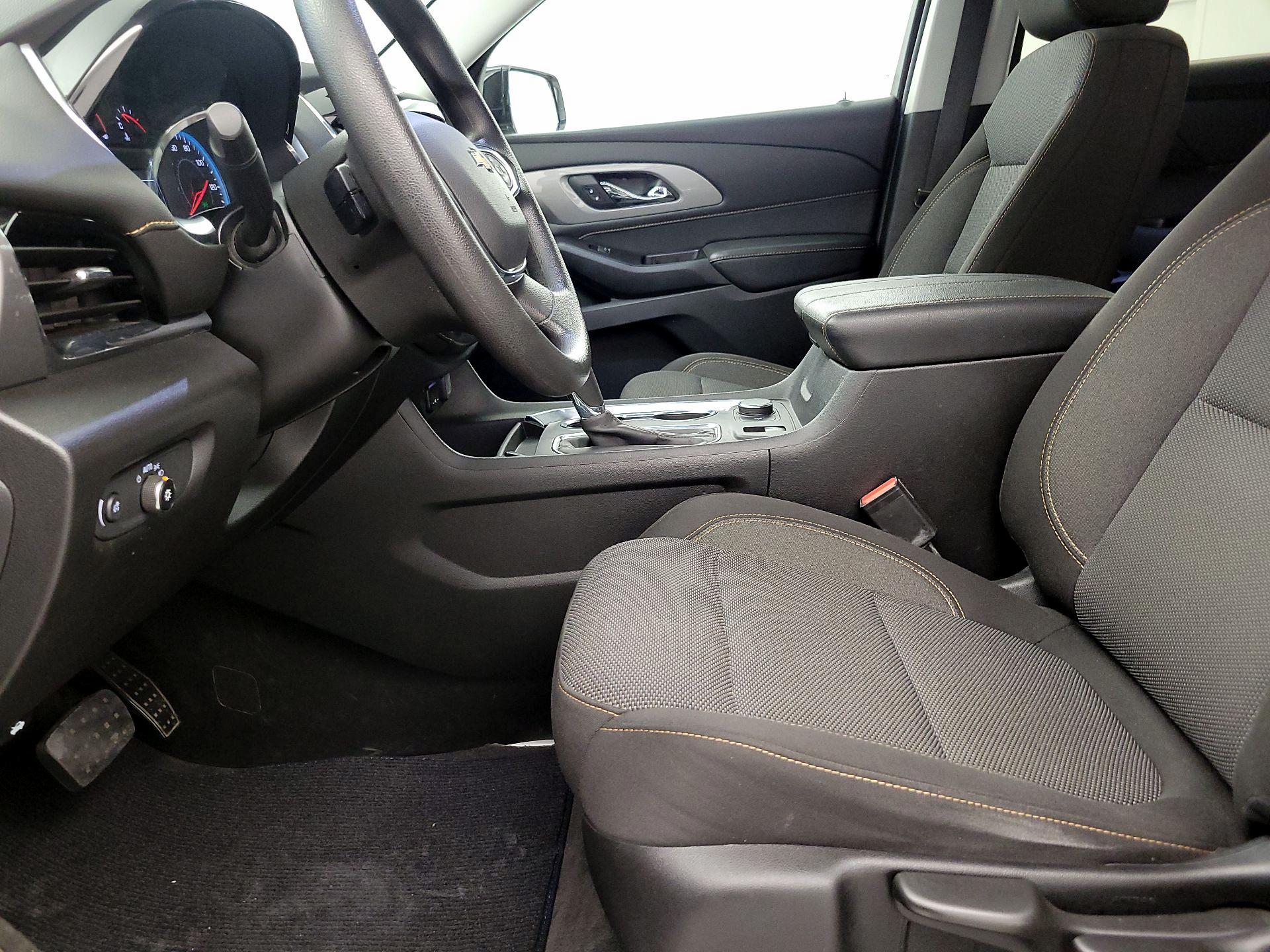 Thumbnail: 2020 Chevrolet Traverse - 11