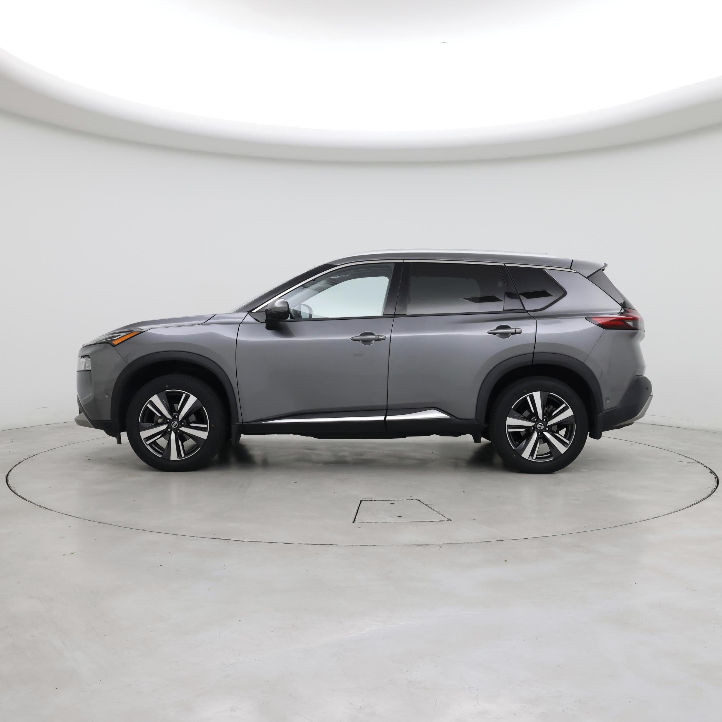 Thumbnail: 2021 Nissan Rogue - 3