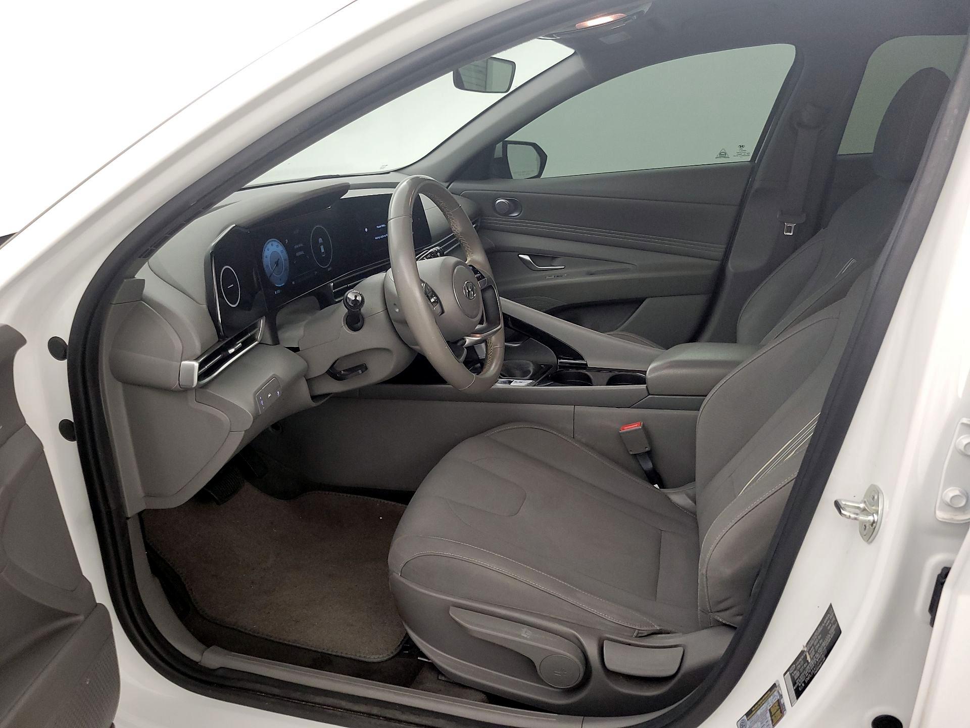 Thumbnail: 2023 Hyundai Elantra - 11