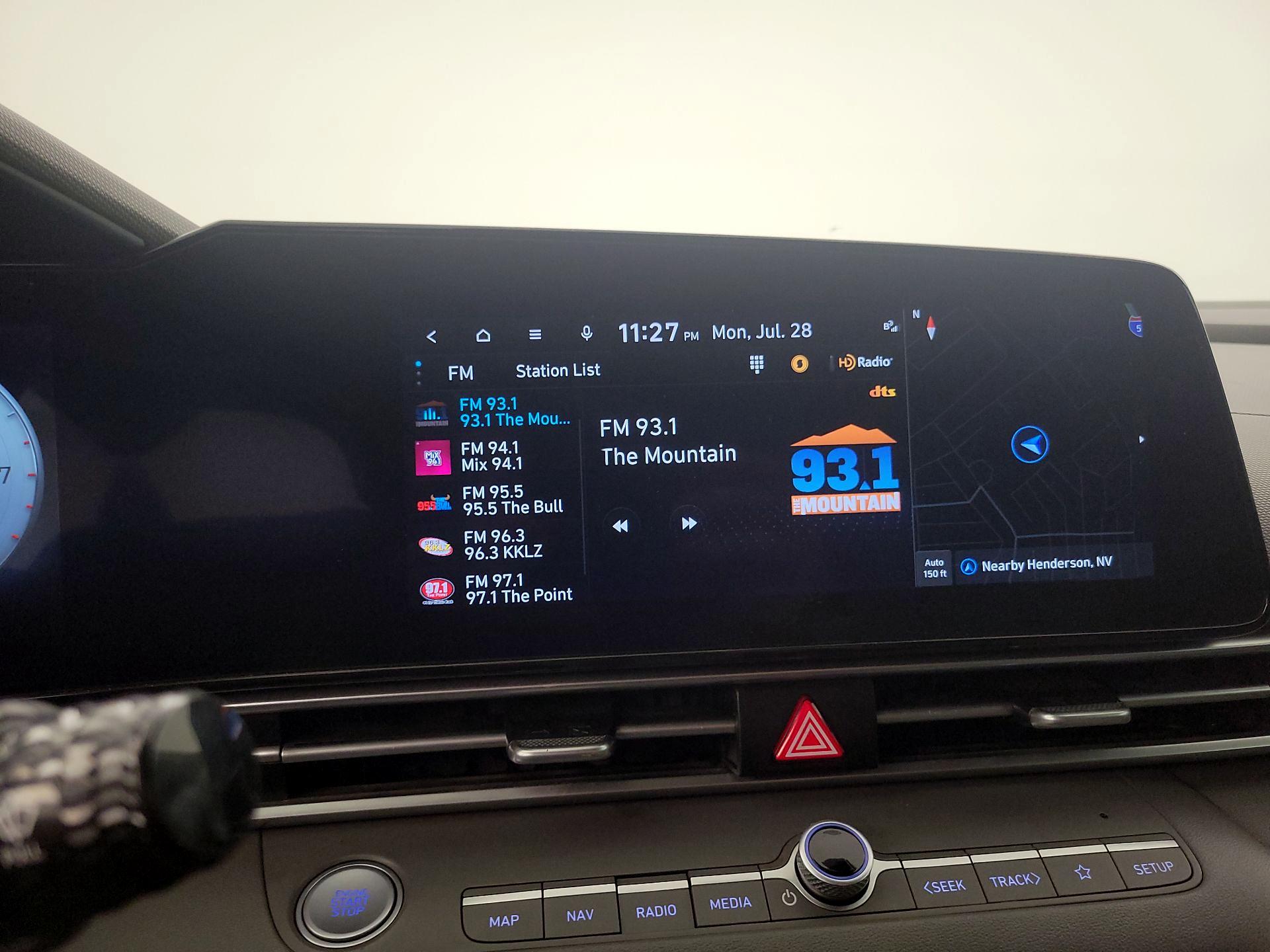 Thumbnail: 2023 Hyundai Elantra - 15