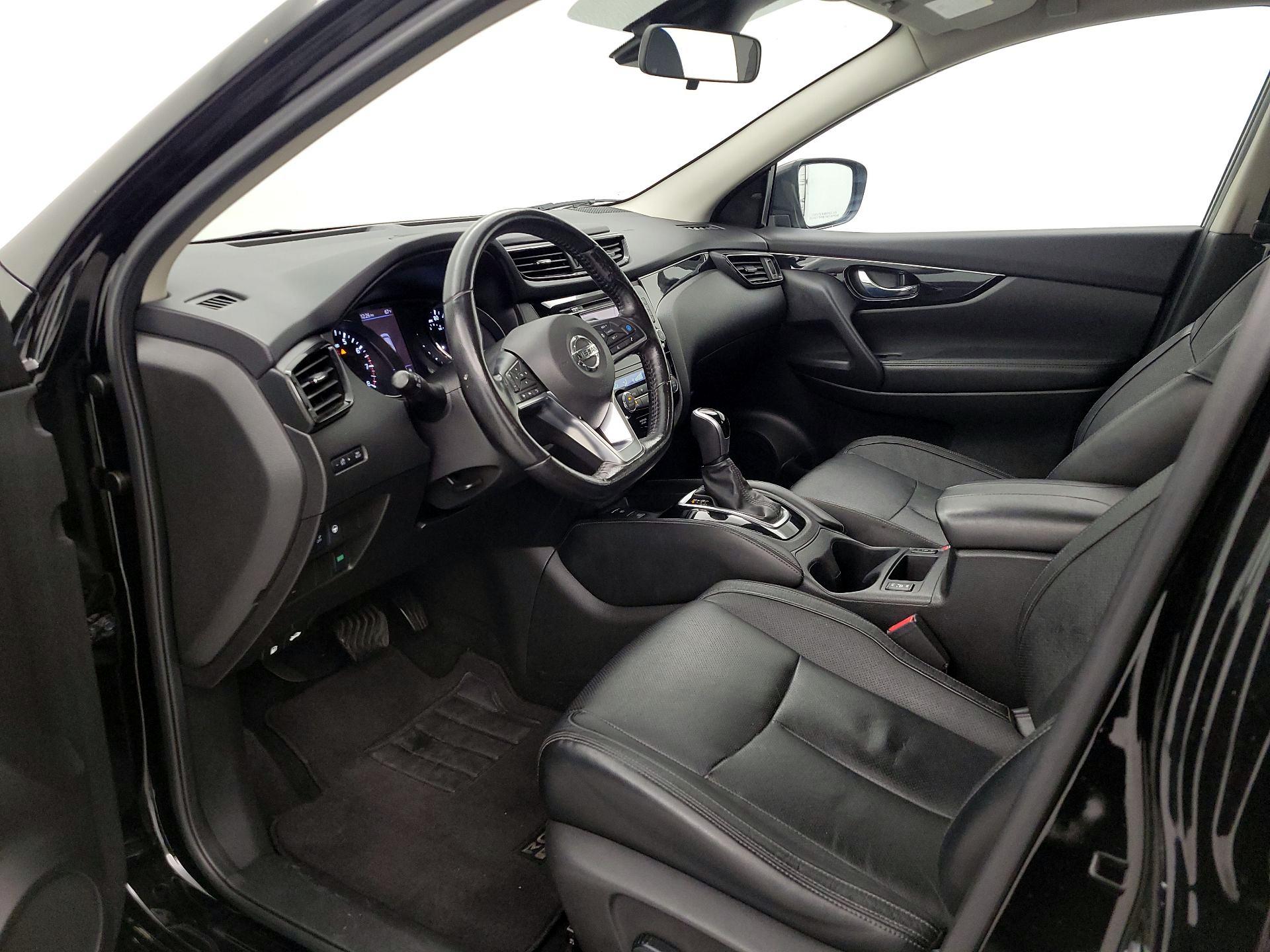 Thumbnail: 2019 Nissan Rogue Sport - 11