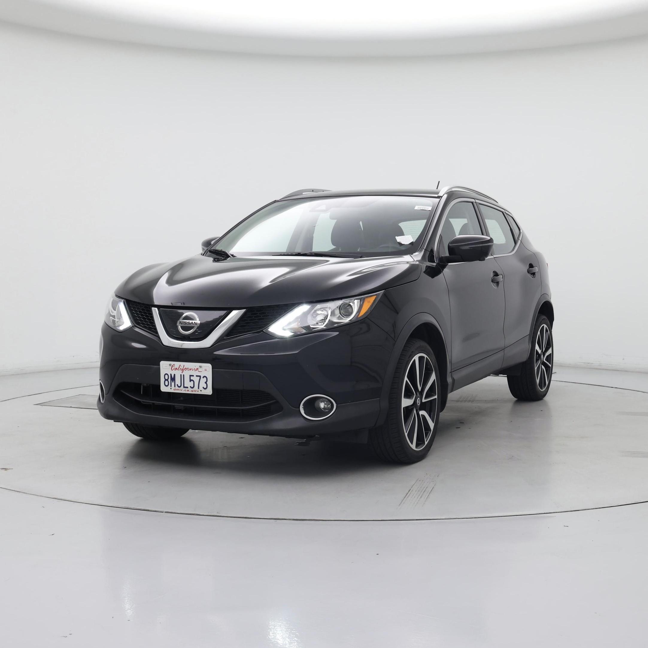 Thumbnail: 2019 Nissan Rogue Sport - 4