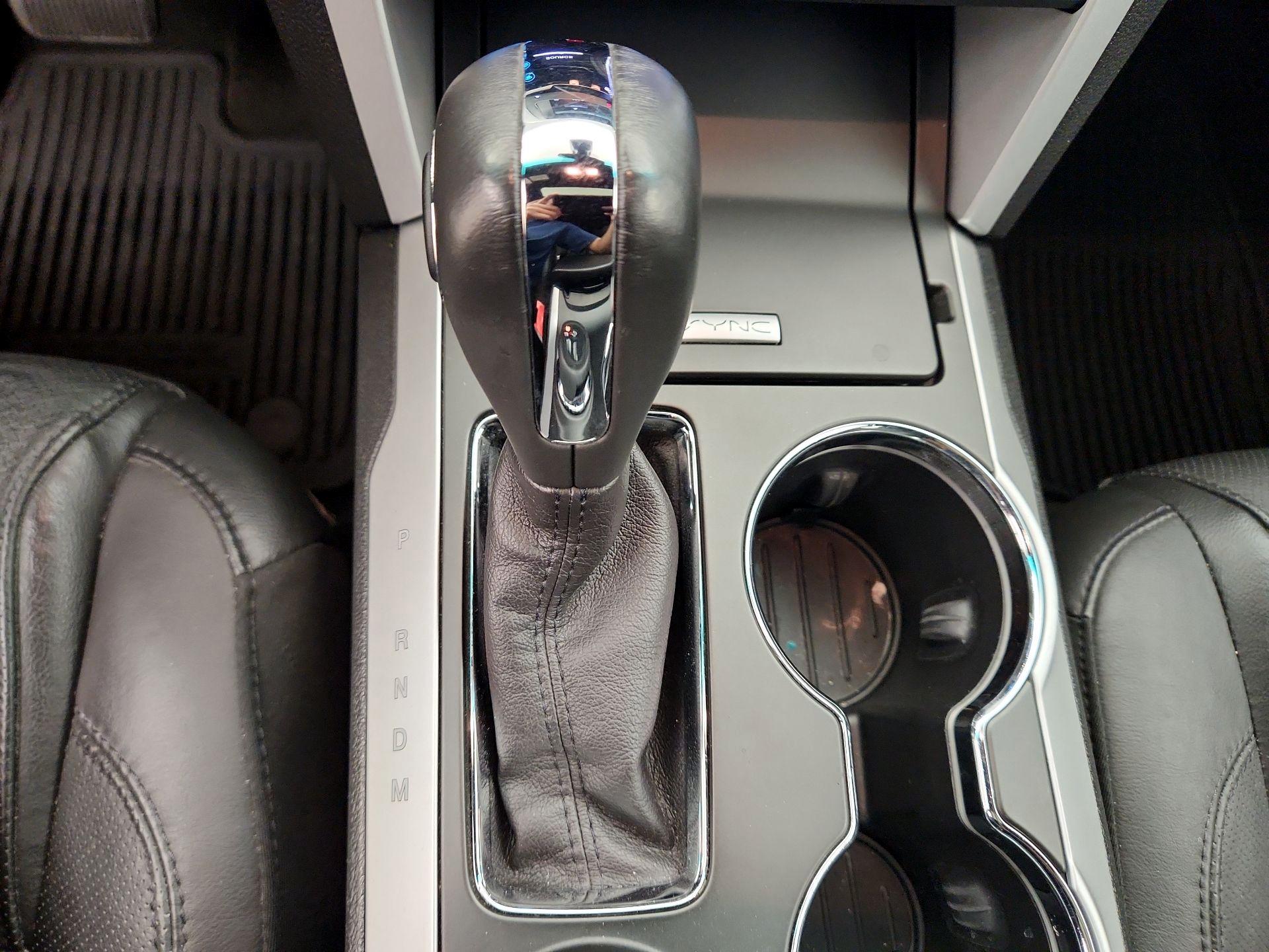 Thumbnail: 2015 Ford Explorer - 17