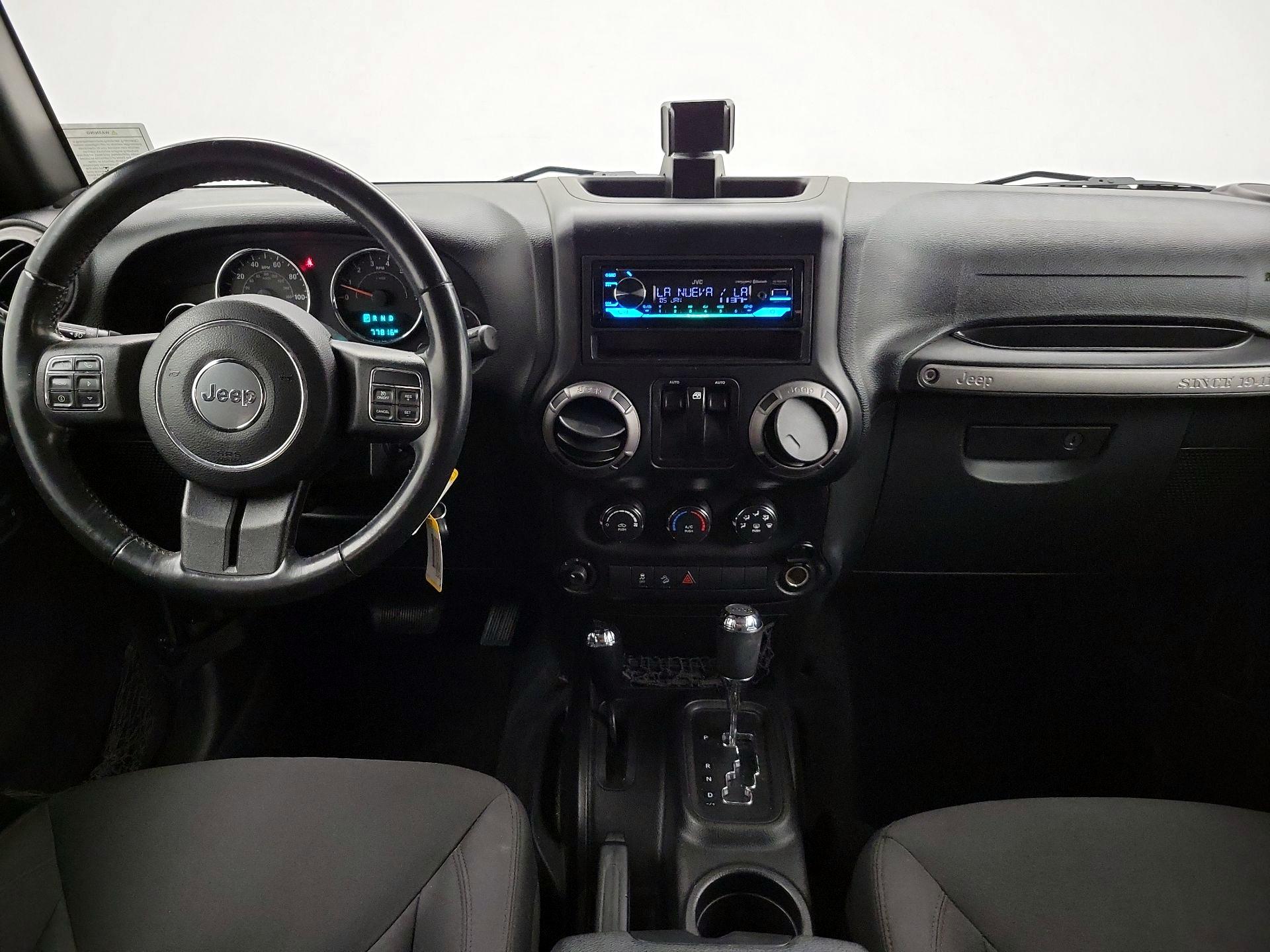Thumbnail: 2015 Jeep Wrangler - 9