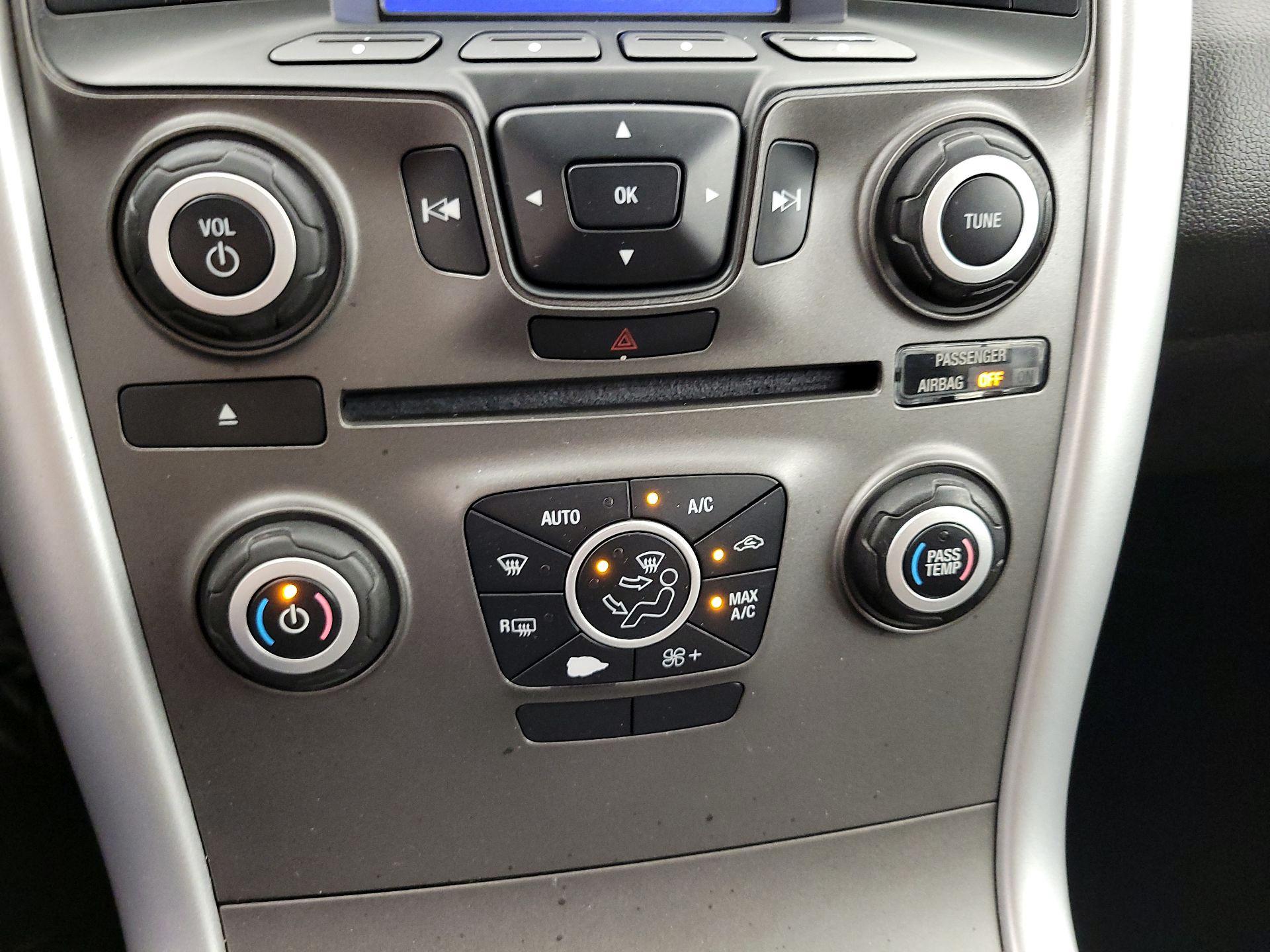 Thumbnail: 2013 Ford Edge - 15