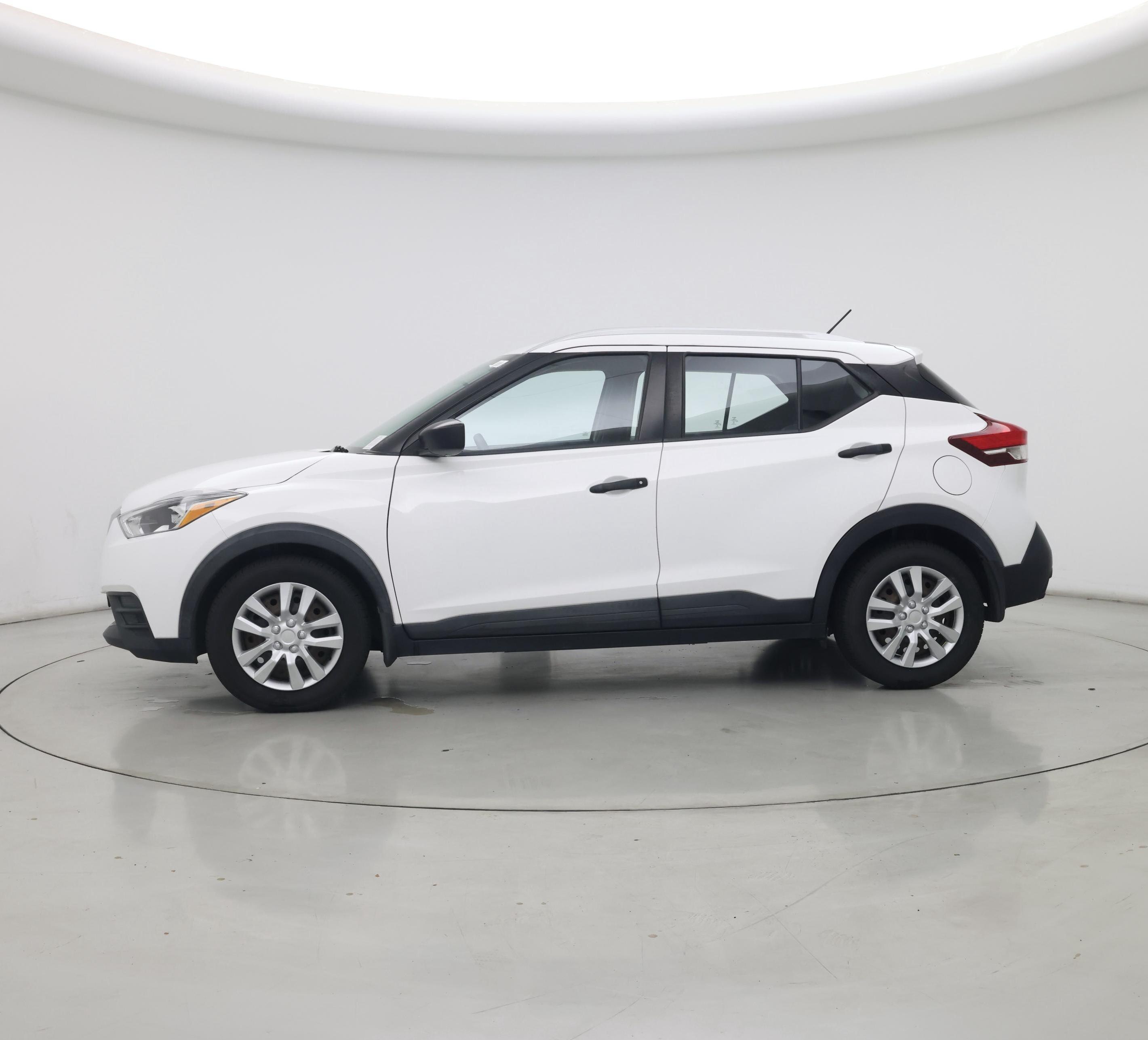 Thumbnail: 2018 Nissan Kicks - 3
