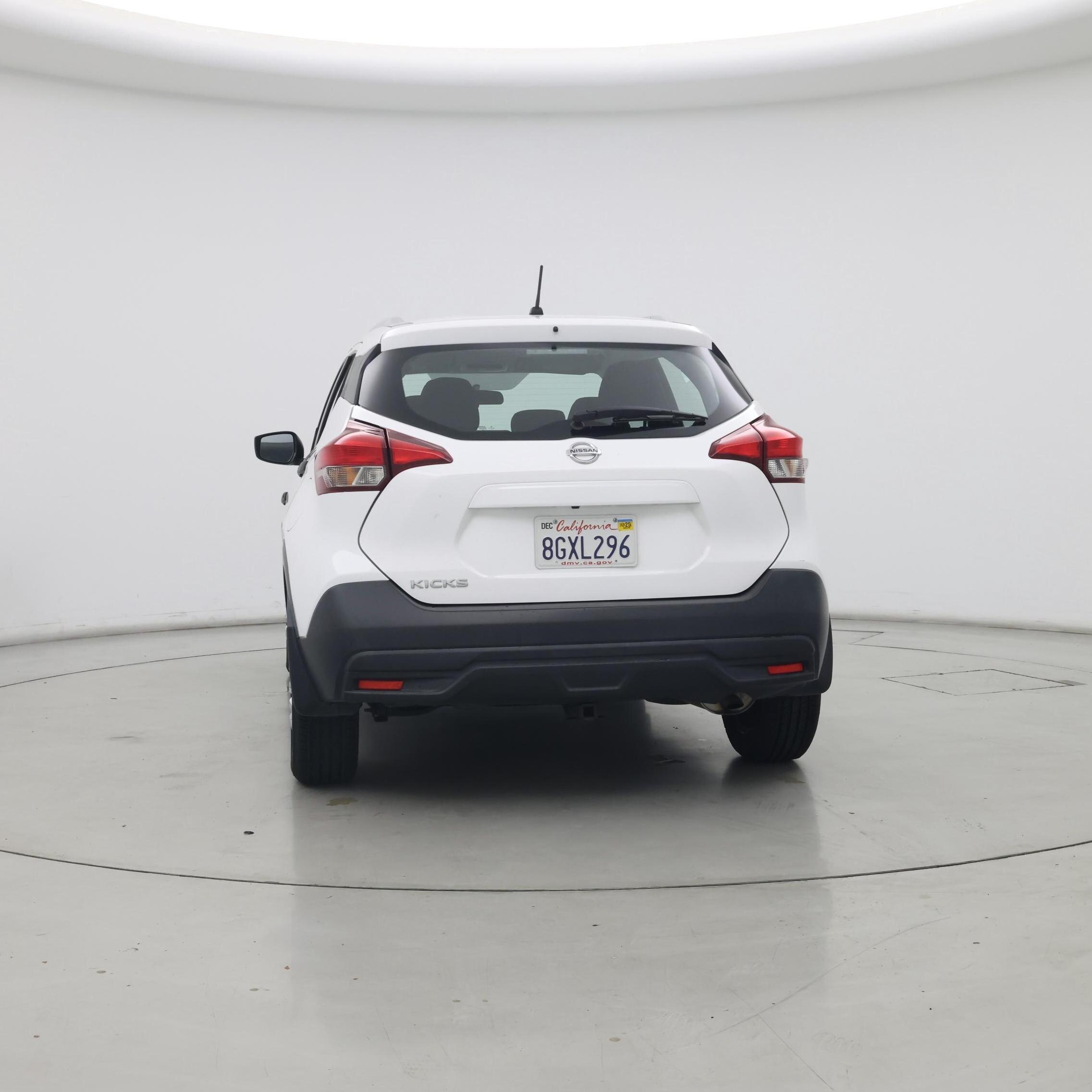 Thumbnail: 2018 Nissan Kicks - 6
