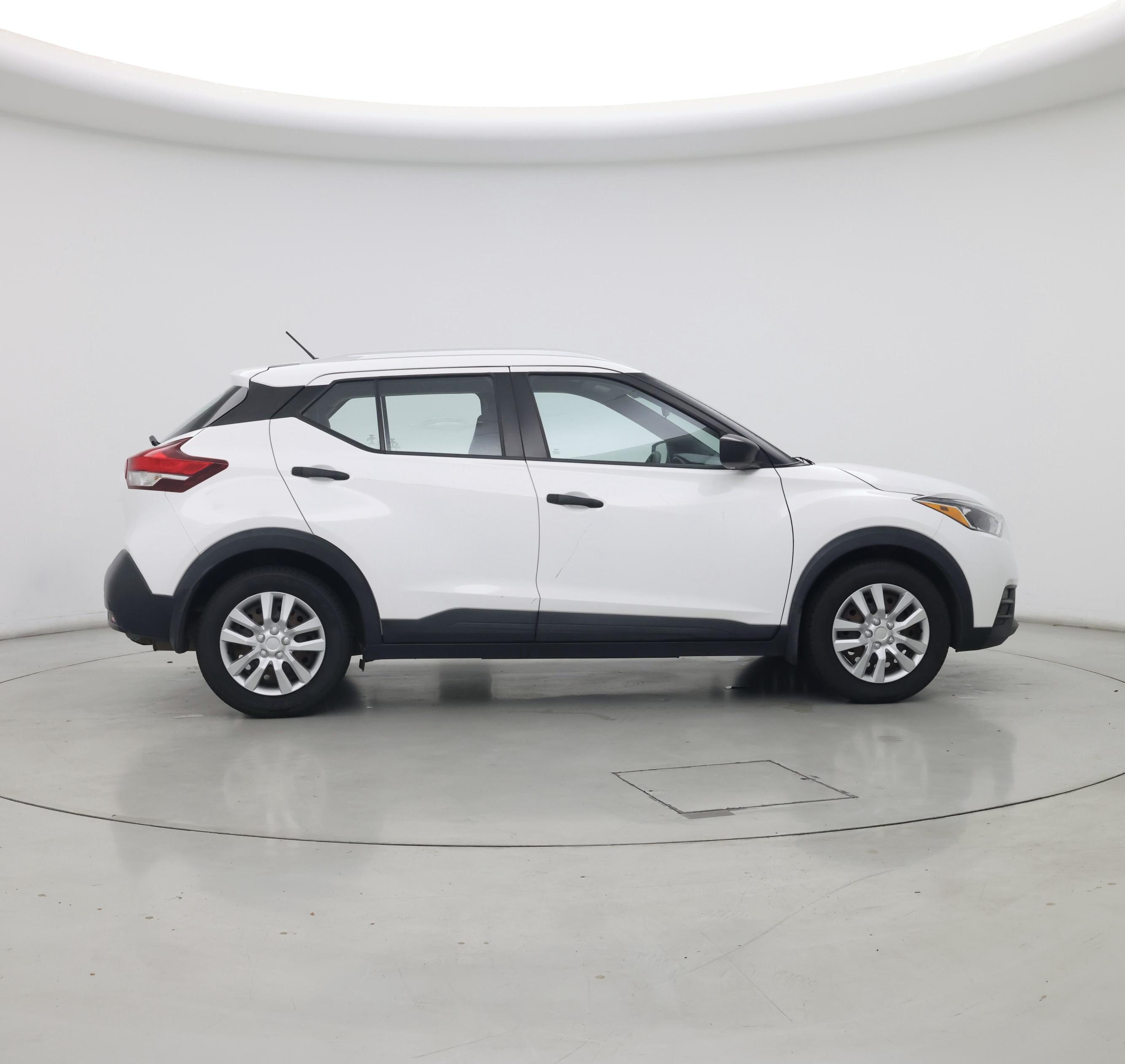 Thumbnail: 2018 Nissan Kicks - 7