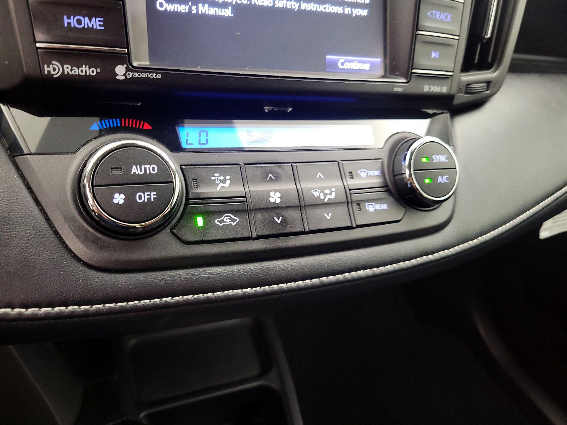 Thumbnail: 2018 Toyota RAV4 - 15