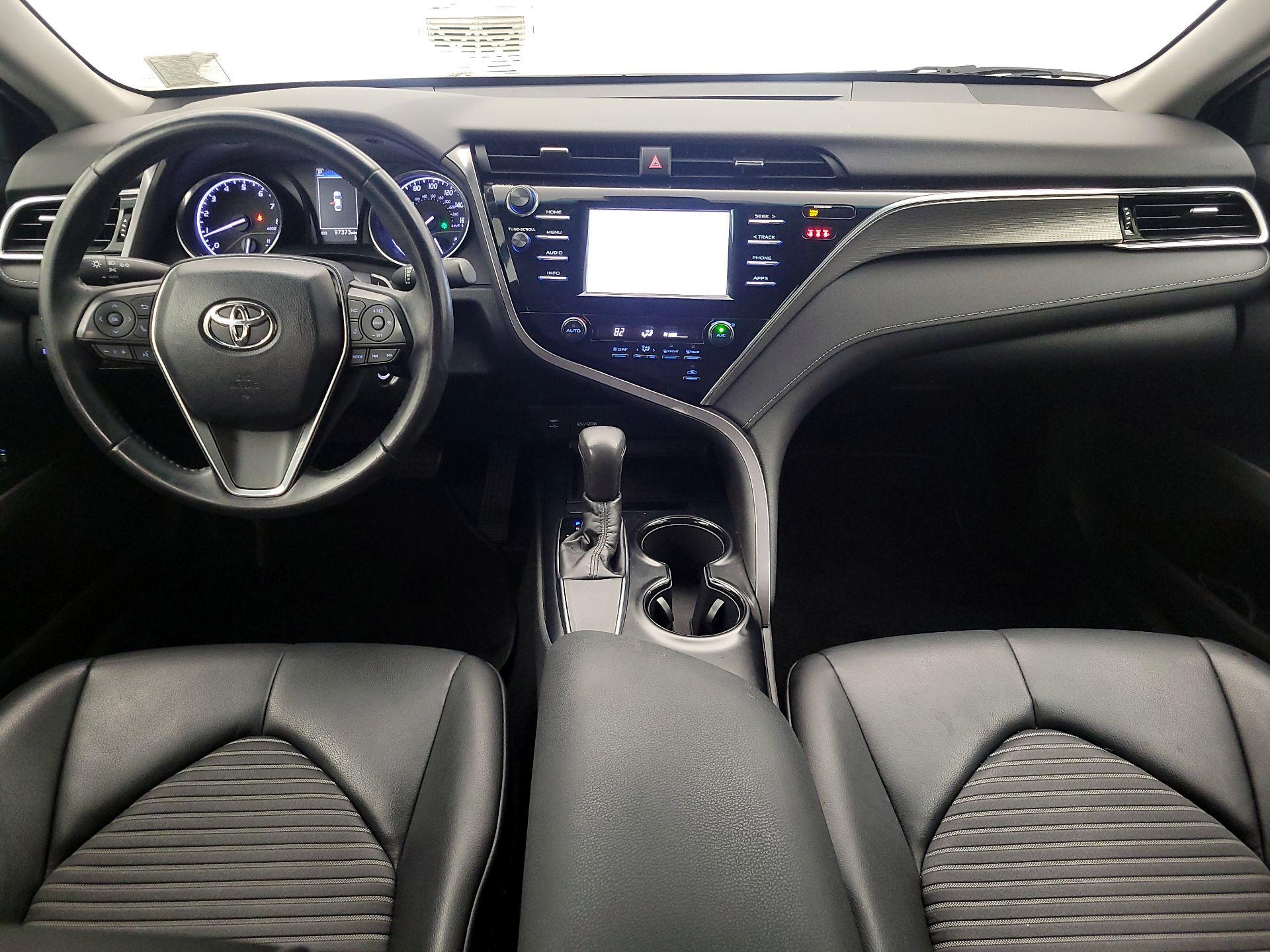 Thumbnail: 2018 Toyota Camry - 9