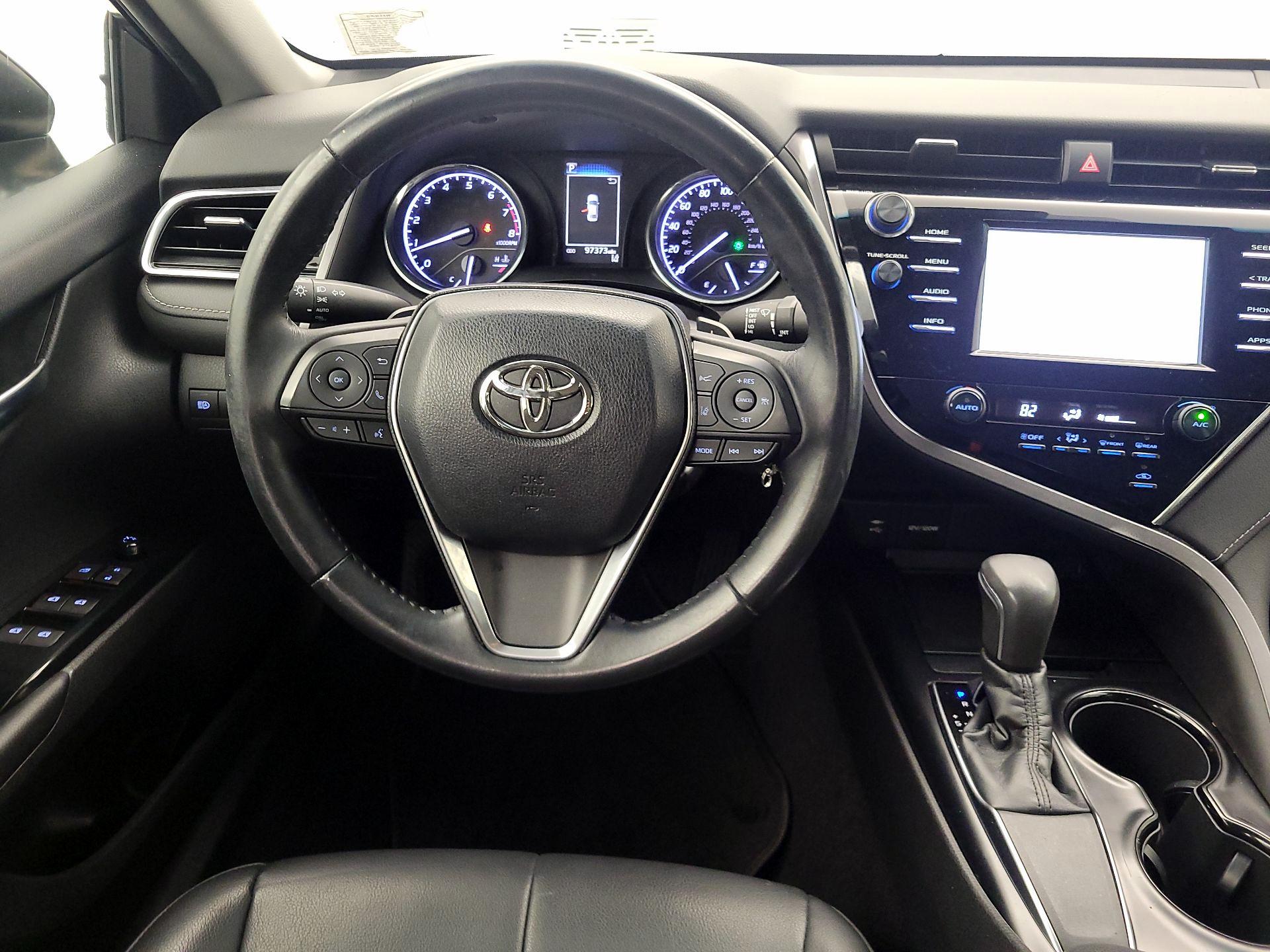 Thumbnail: 2018 Toyota Camry - 10