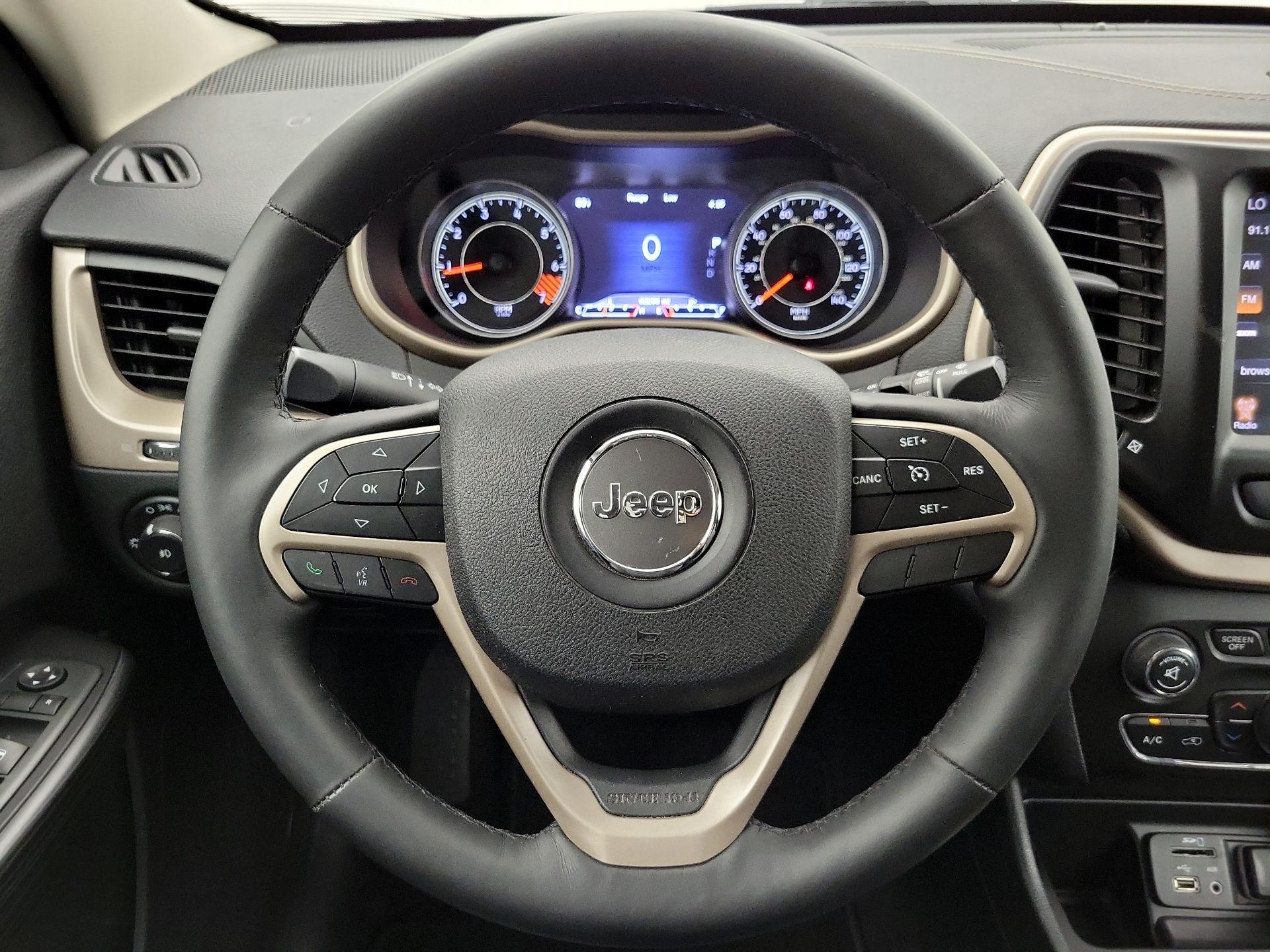 Thumbnail: 2015 Jeep Cherokee - 10