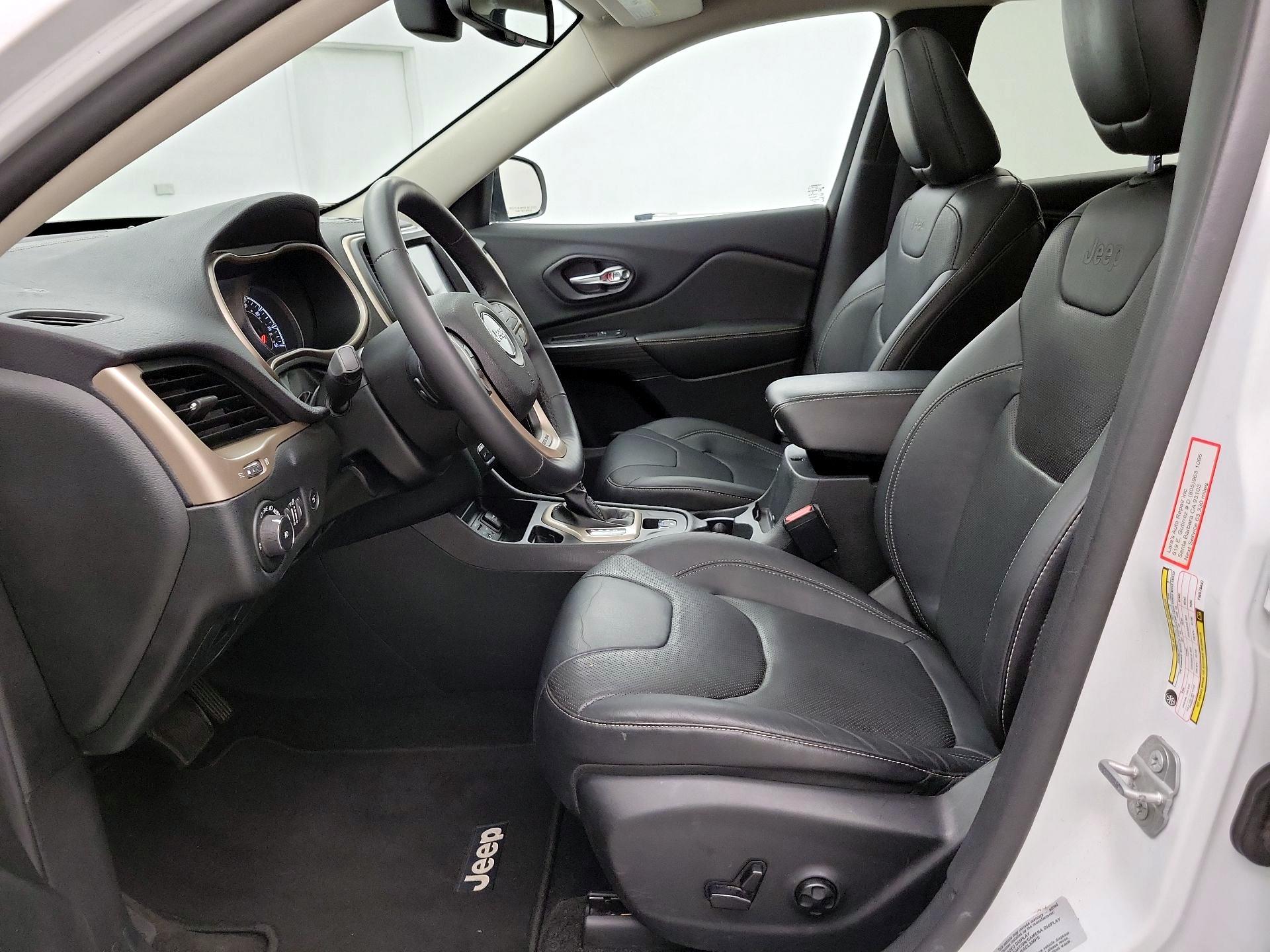 Thumbnail: 2015 Jeep Cherokee - 11