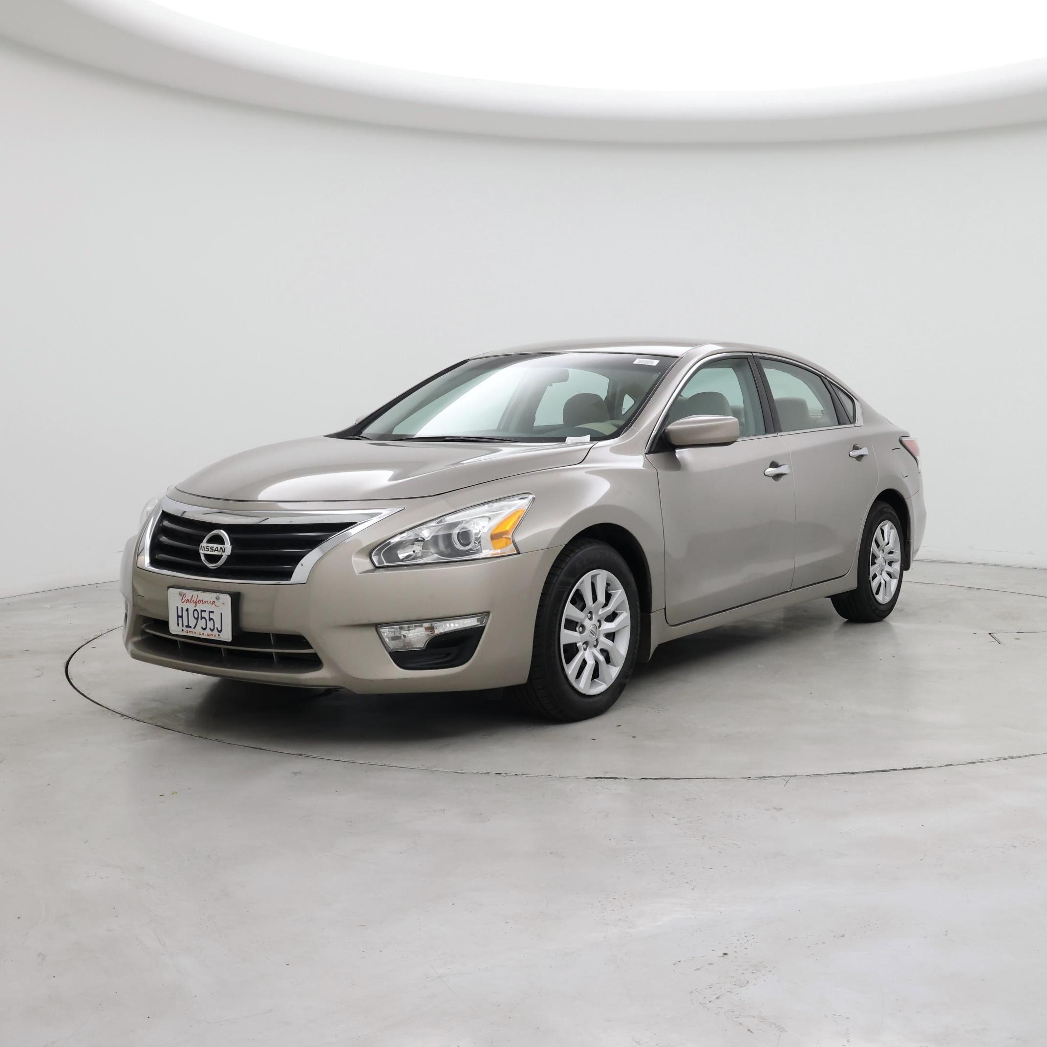 Thumbnail: 2014 Nissan Altima - 4