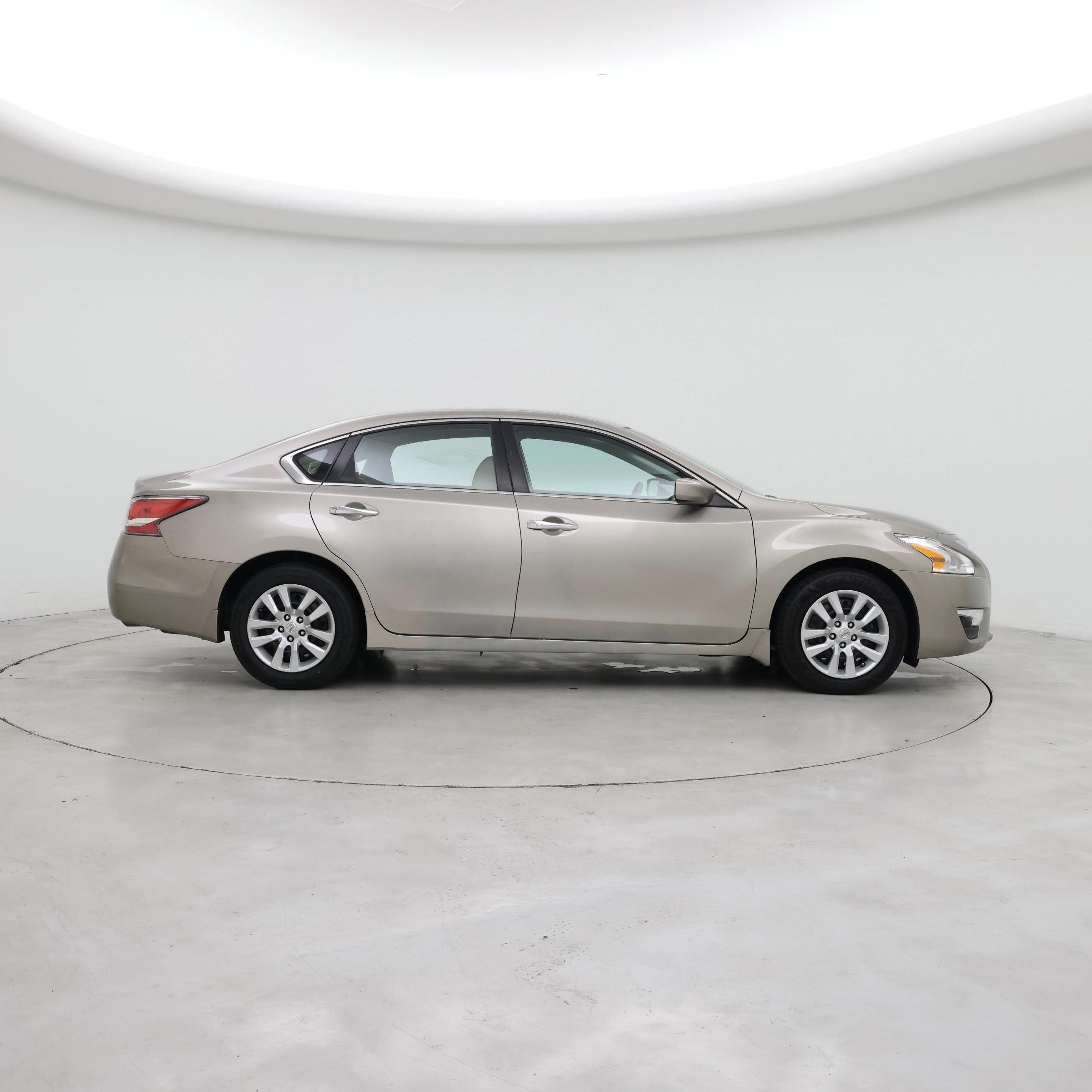 Thumbnail: 2014 Nissan Altima - 7