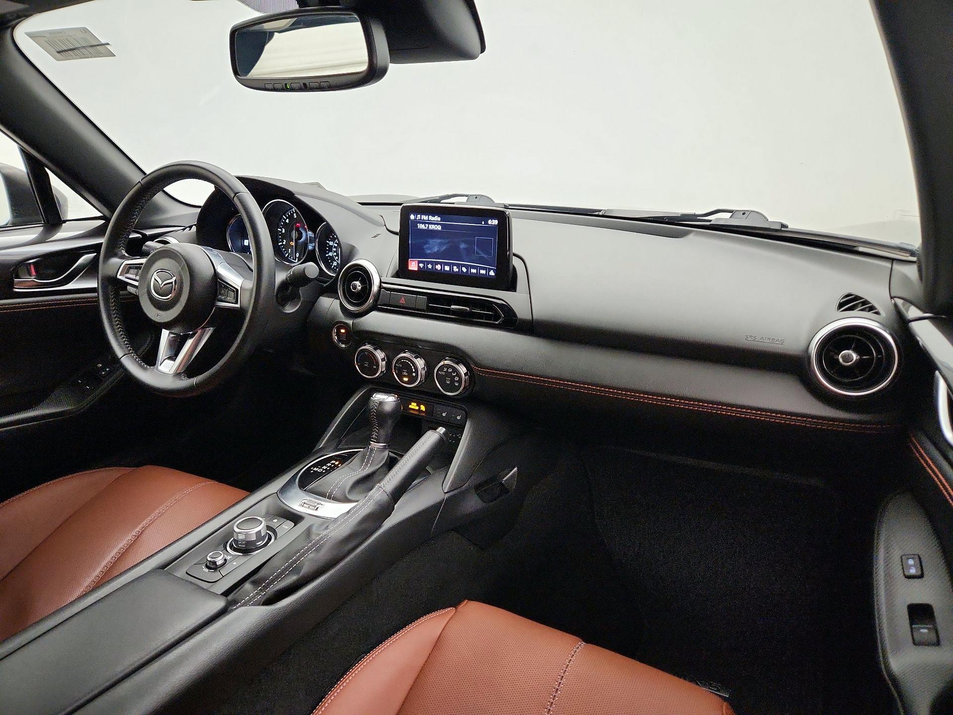 Thumbnail: 2022 Mazda MX-5 Miata - 9