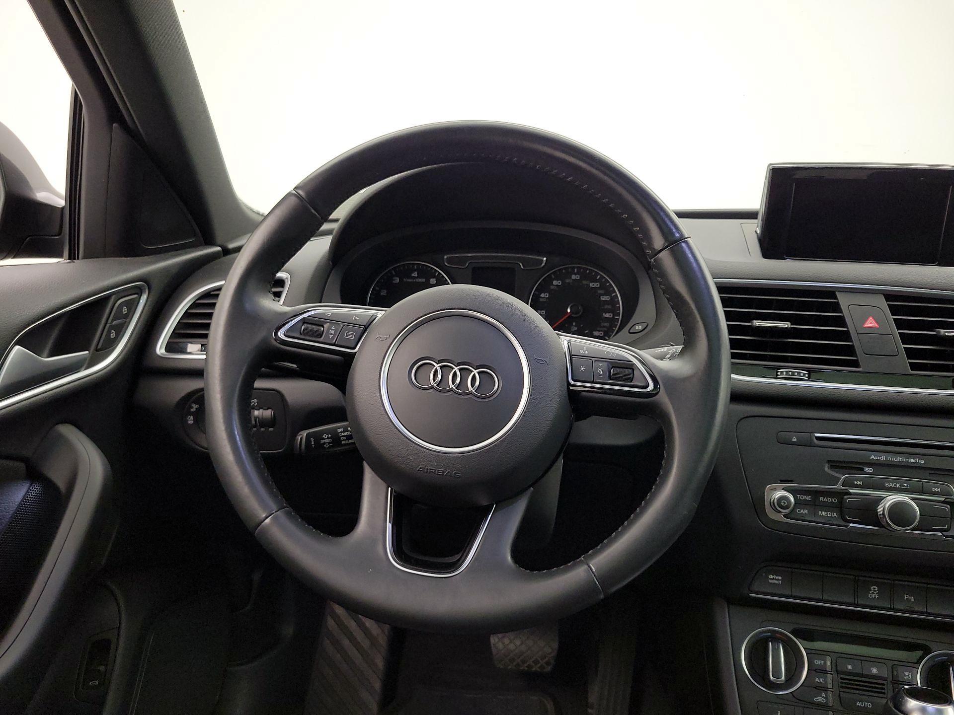 Thumbnail: 2018 Audi Q3 - 10