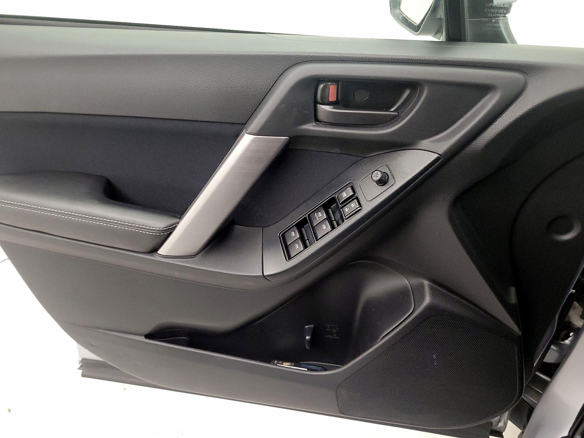 Thumbnail: 2016 Subaru Forester - 12