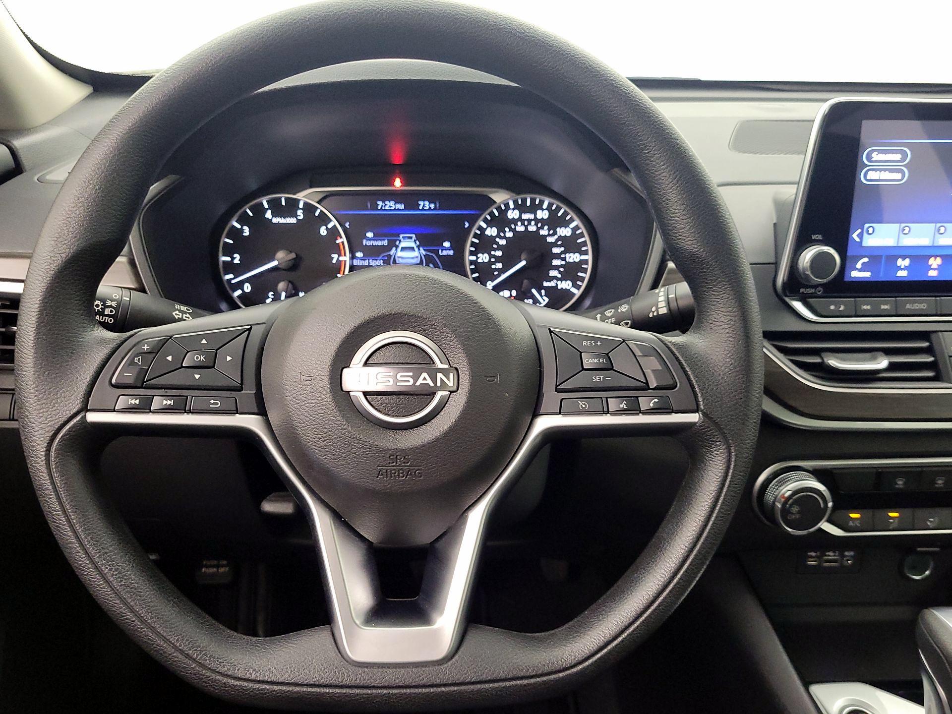 Thumbnail: 2024 Nissan Altima - 10