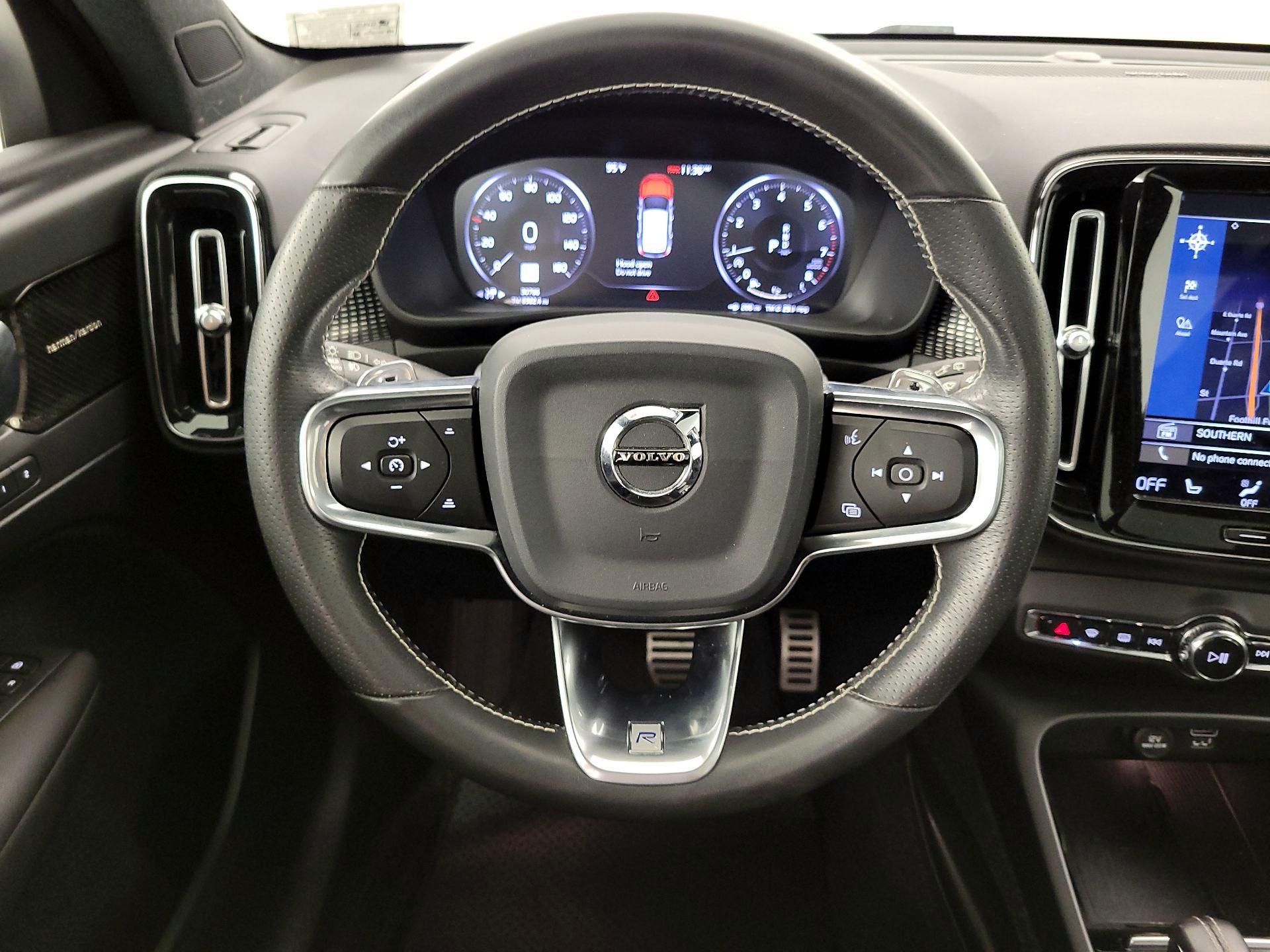 Thumbnail: 2020 Volvo XC40 - 10