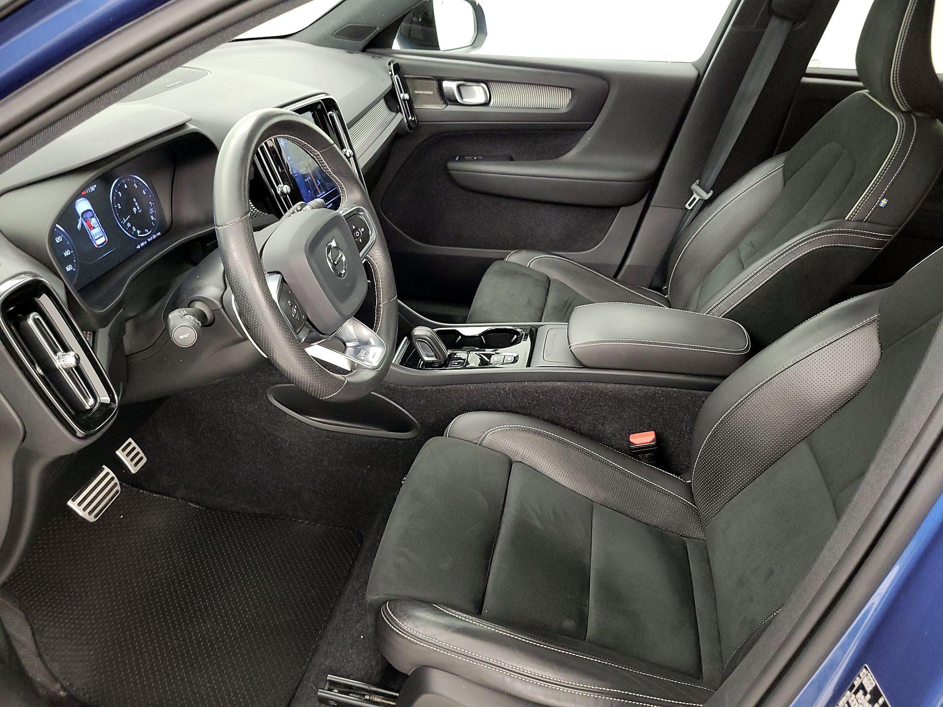 Thumbnail: 2020 Volvo XC40 - 11