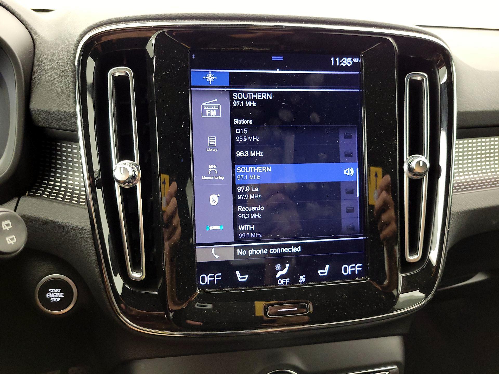 Thumbnail: 2020 Volvo XC40 - 16