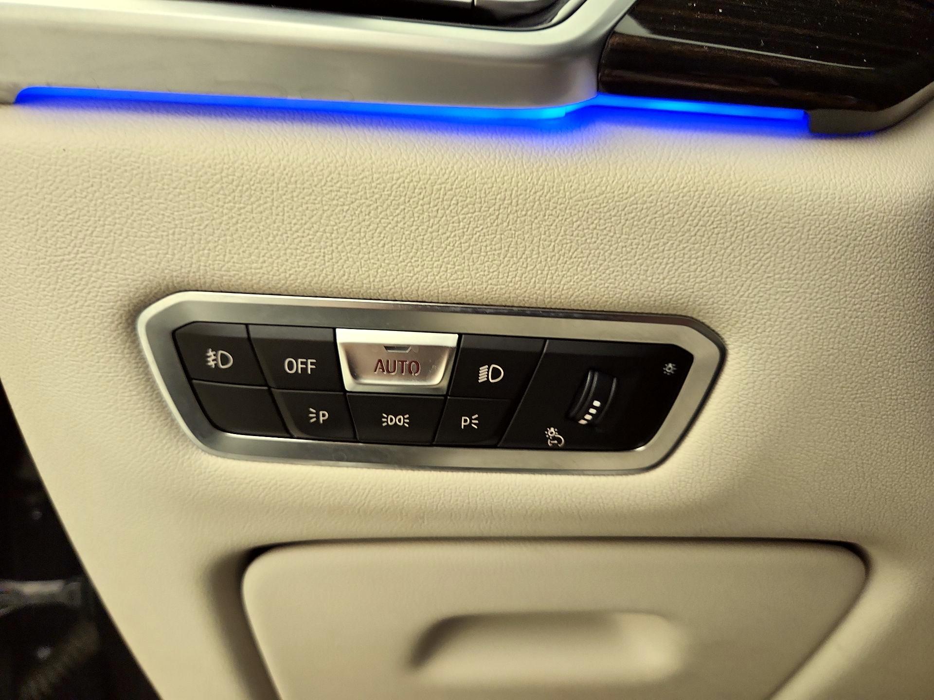 Thumbnail: 2020 BMW X5 - 13