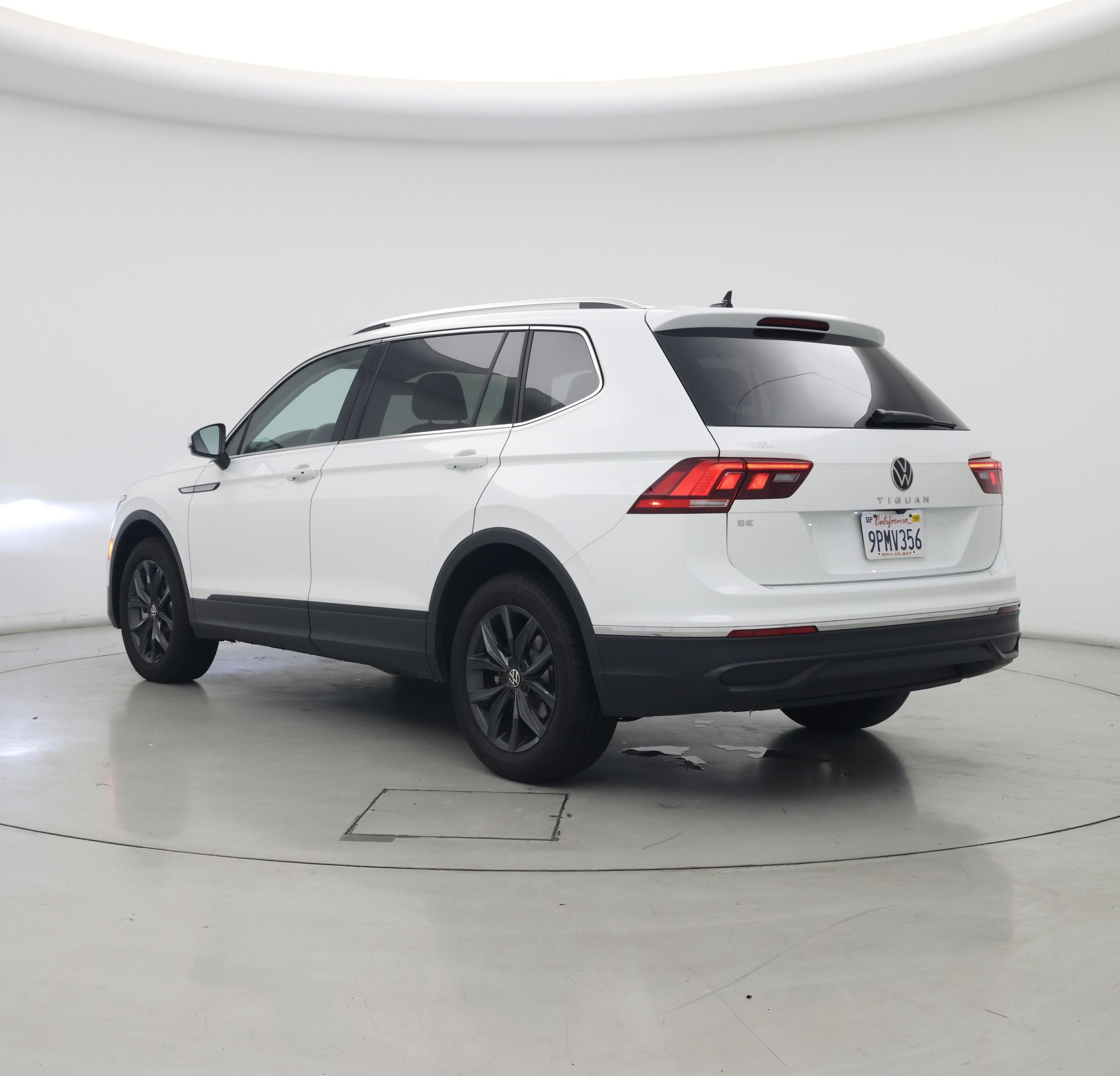 Thumbnail: 2024 Volkswagen Tiguan - 2