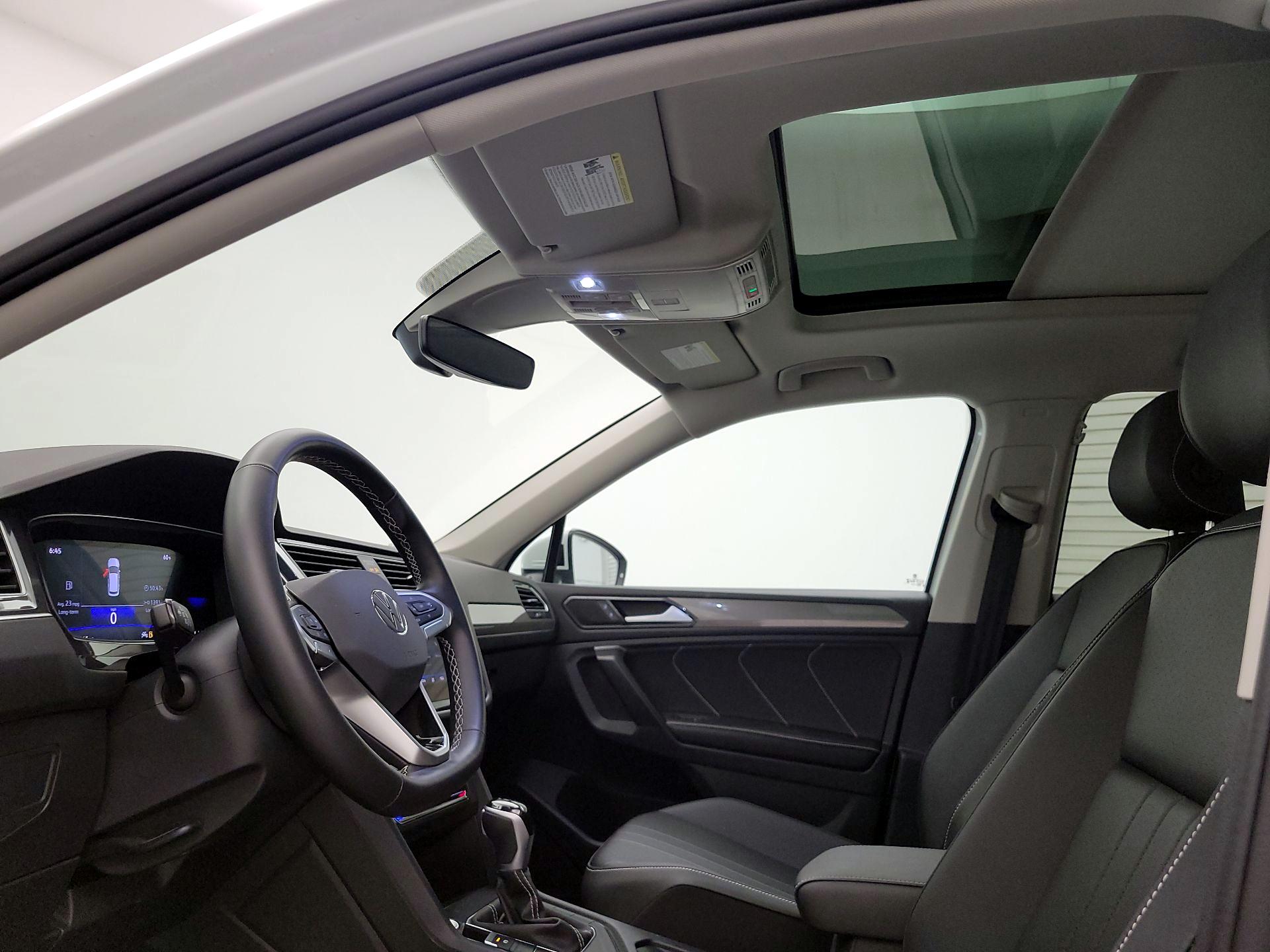 Thumbnail: 2024 Volkswagen Tiguan - 19