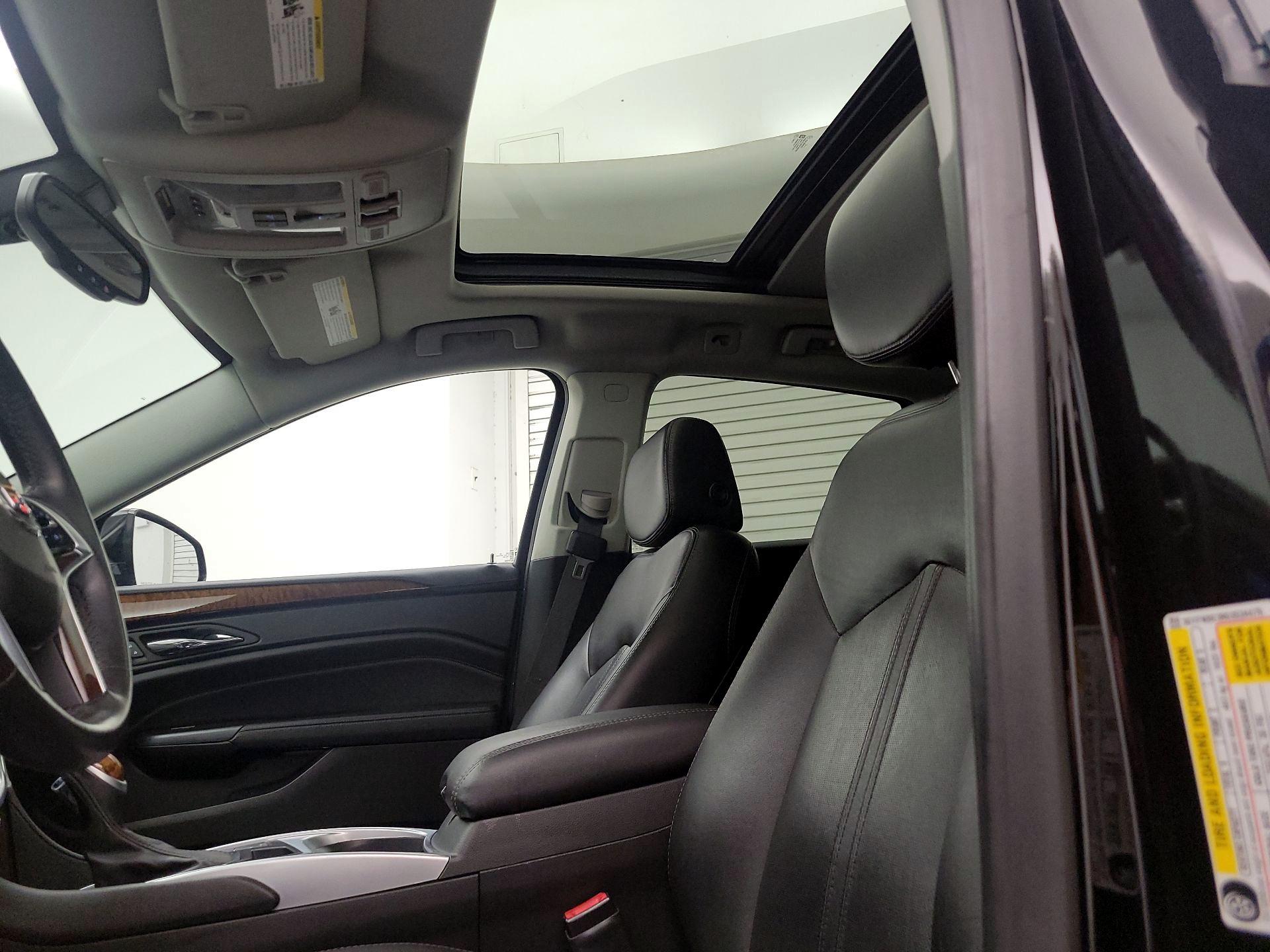 Thumbnail: 2016 Cadillac SRX - 19