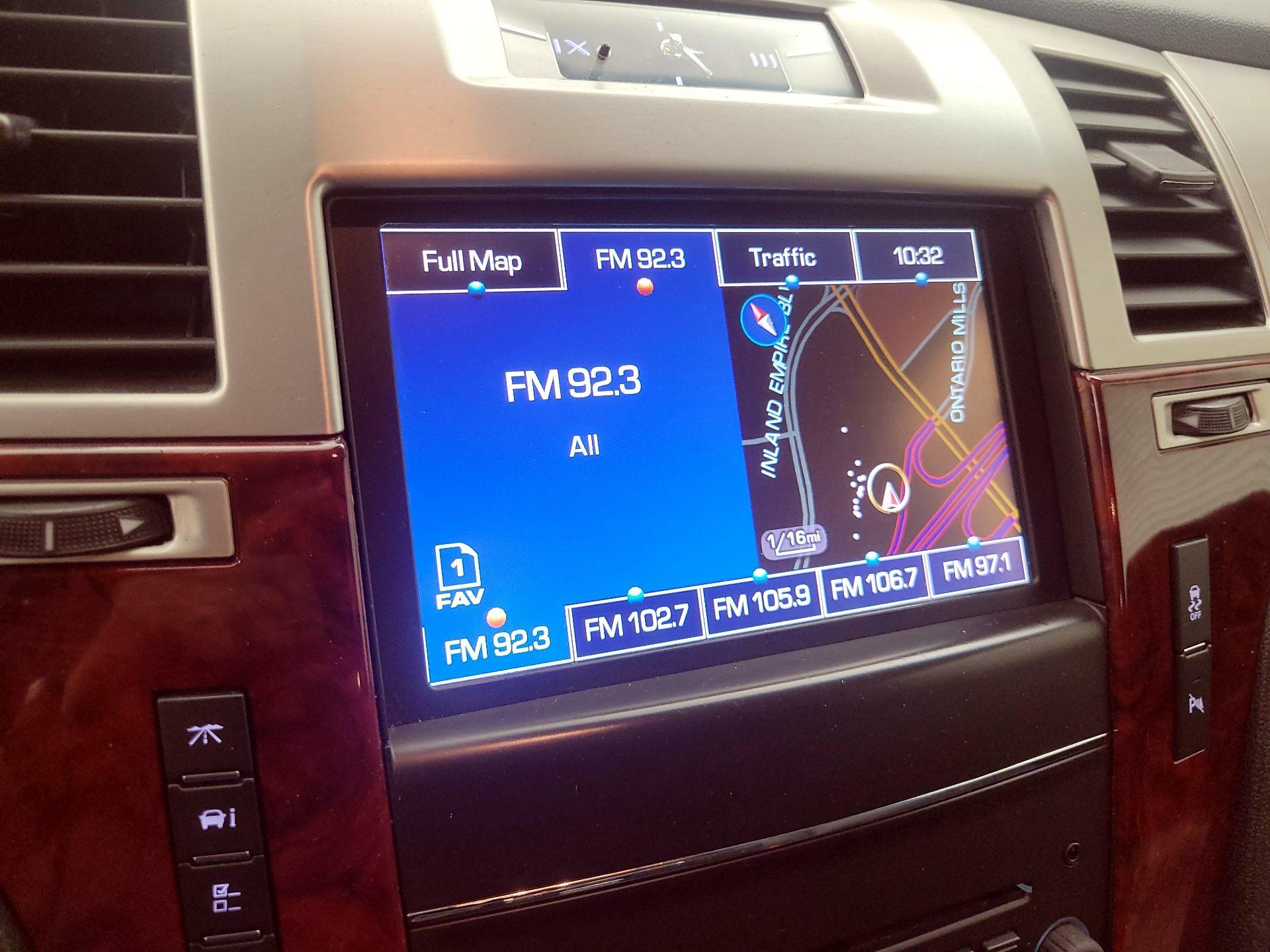 Thumbnail: 2014 Cadillac Escalade - 15