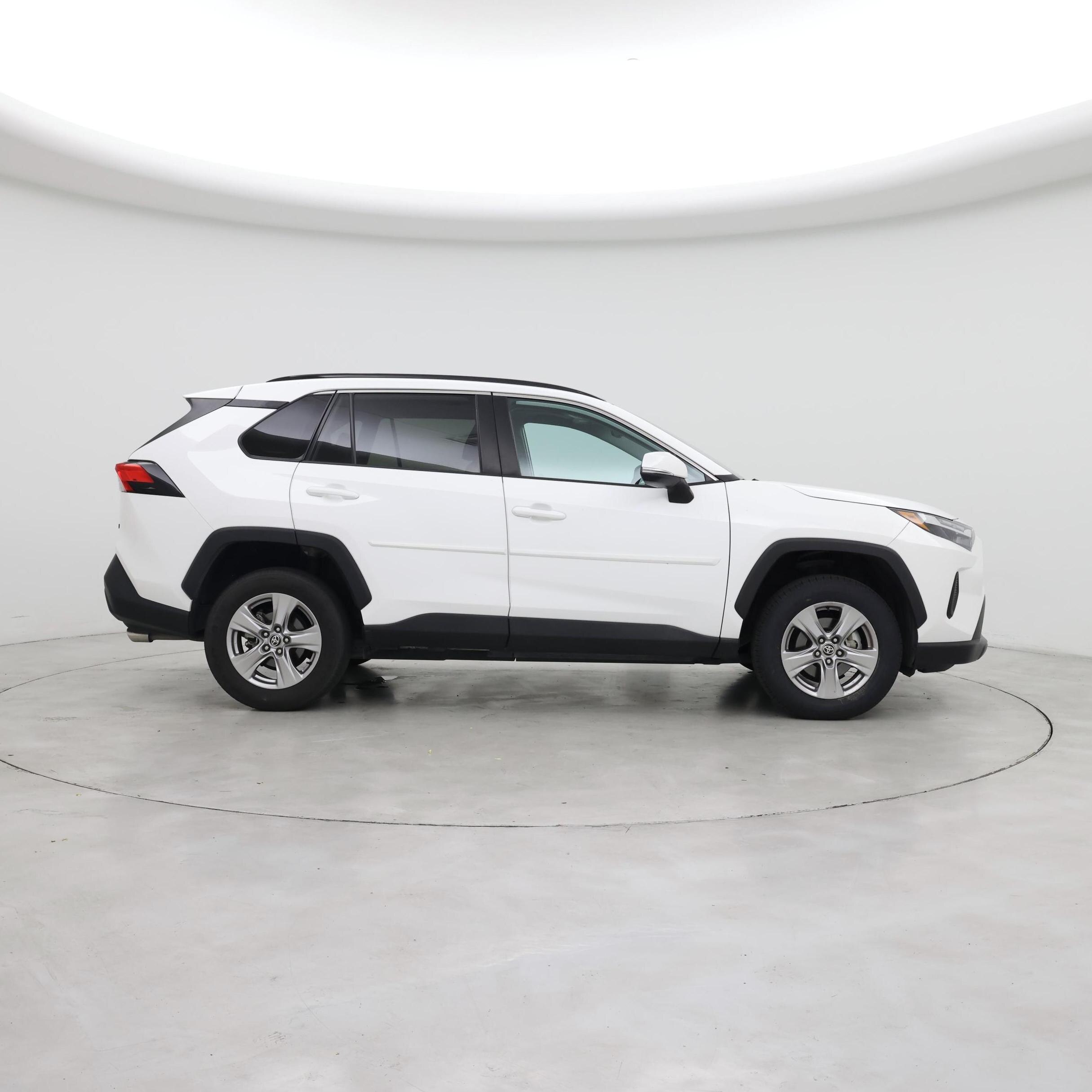 Thumbnail: 2022 Toyota RAV4 - 7