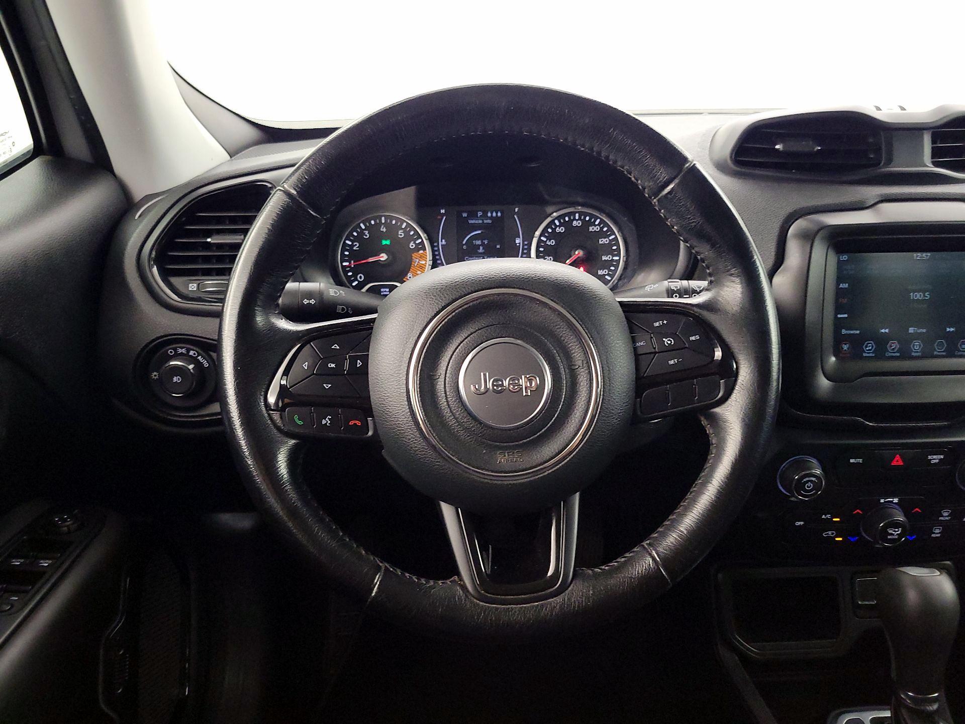 Thumbnail: 2019 Jeep Renegade - 10