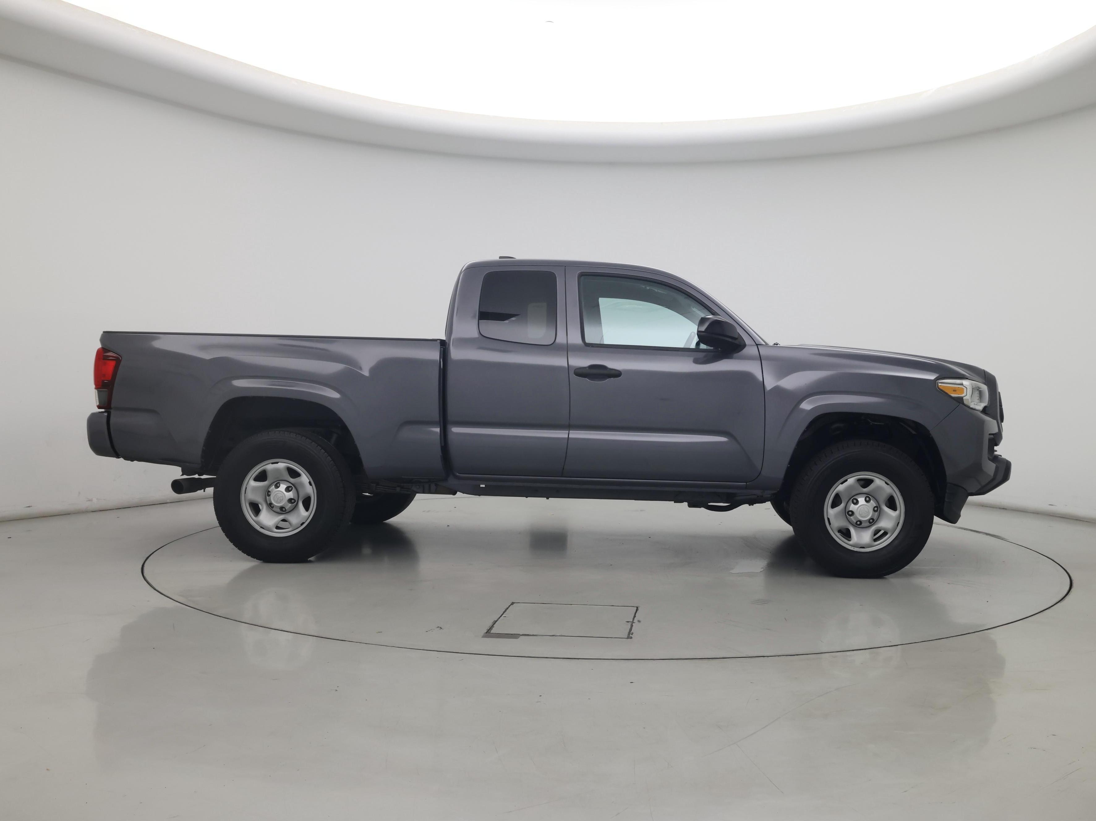 Thumbnail: 2021 Toyota Tacoma - 7