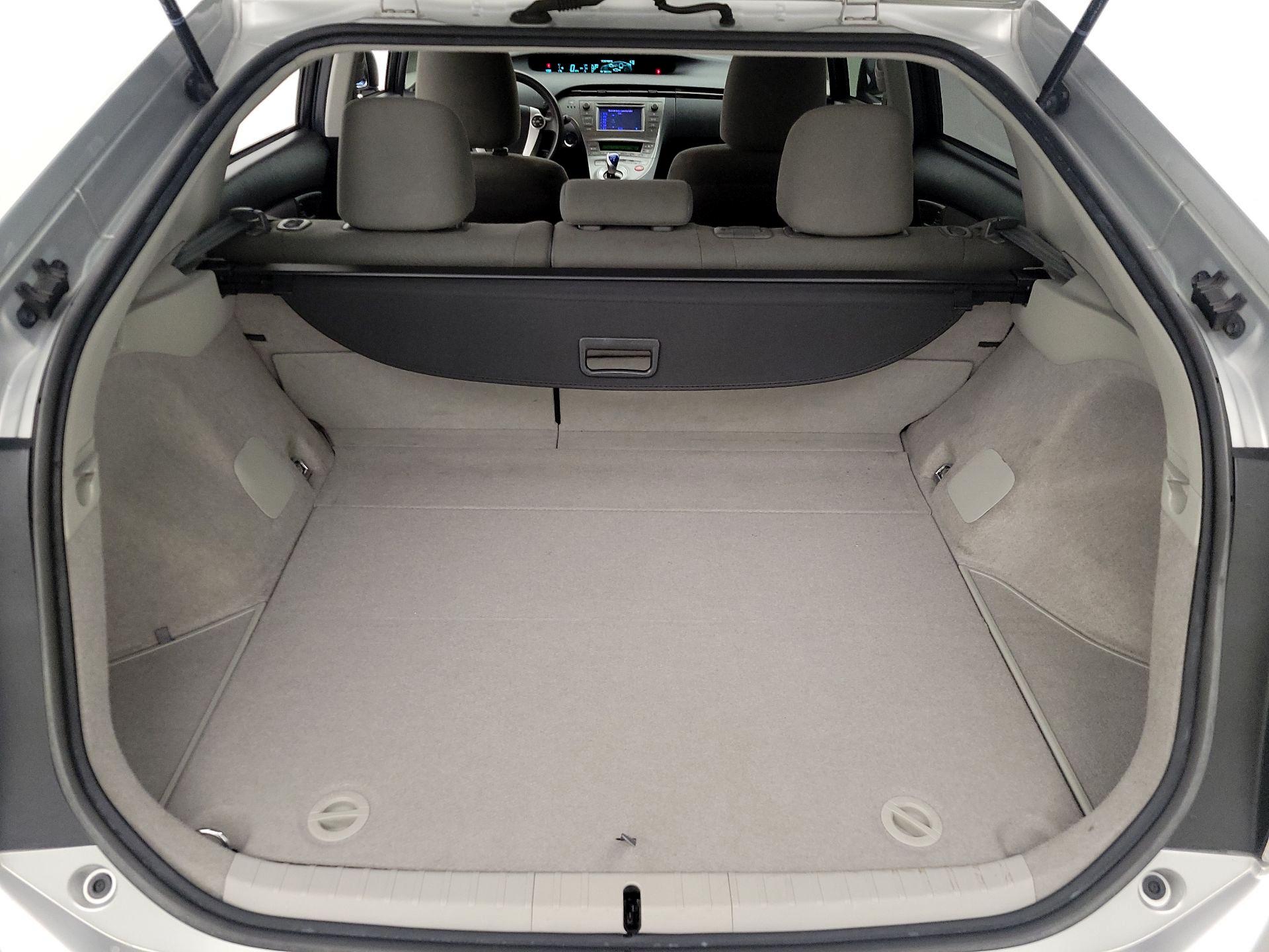 Thumbnail: 2015 Toyota Prius - 19
