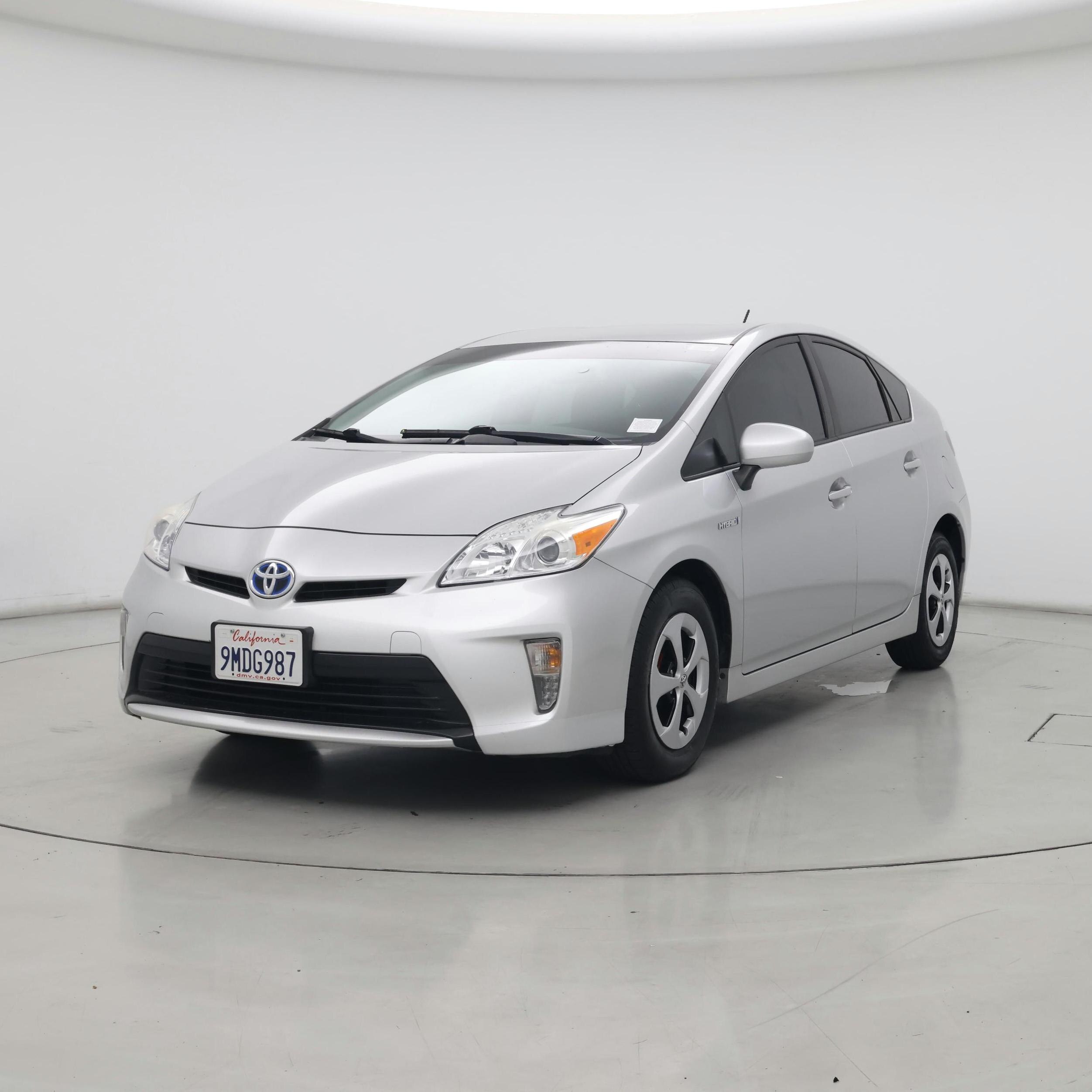 Thumbnail: 2015 Toyota Prius - 4