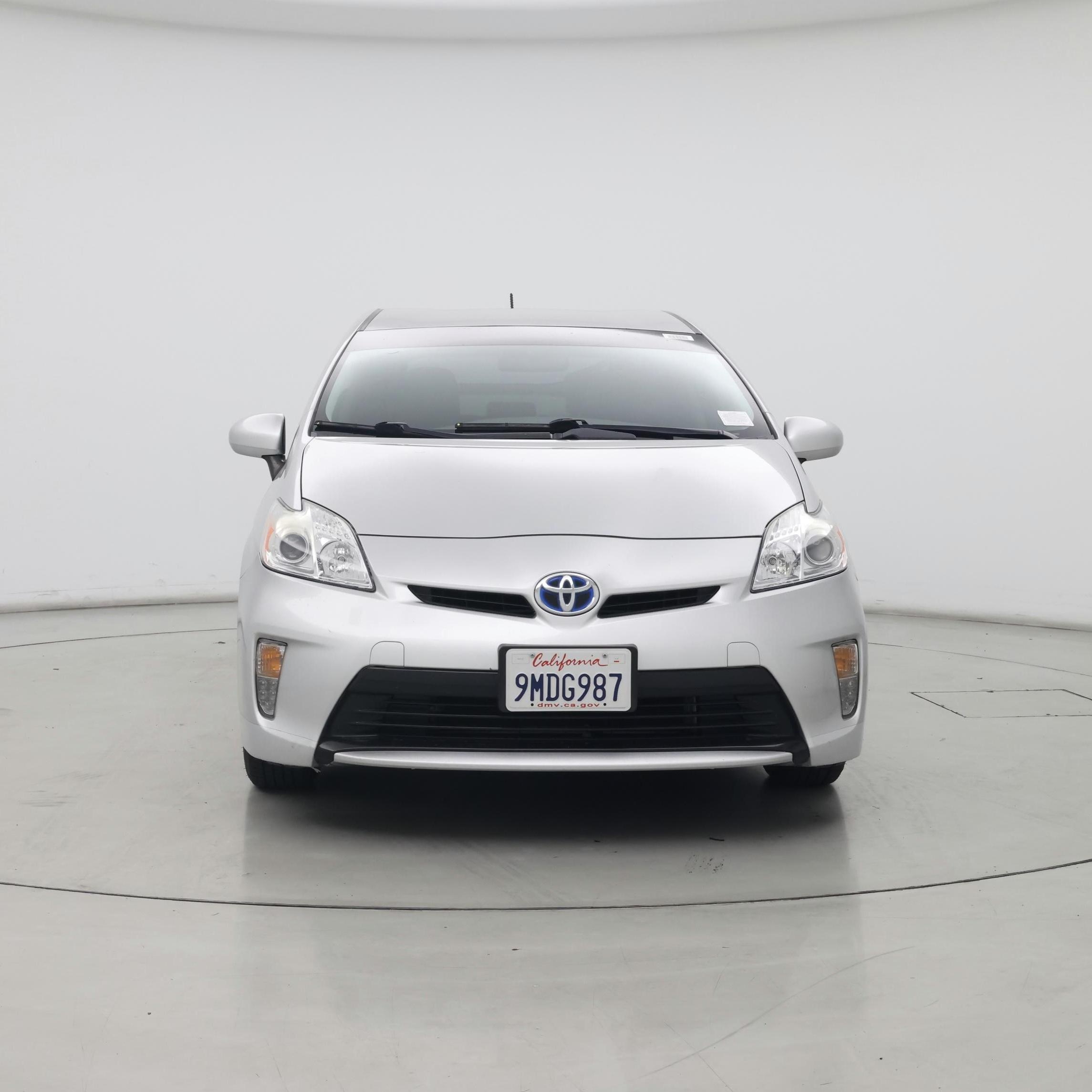 Thumbnail: 2015 Toyota Prius - 5