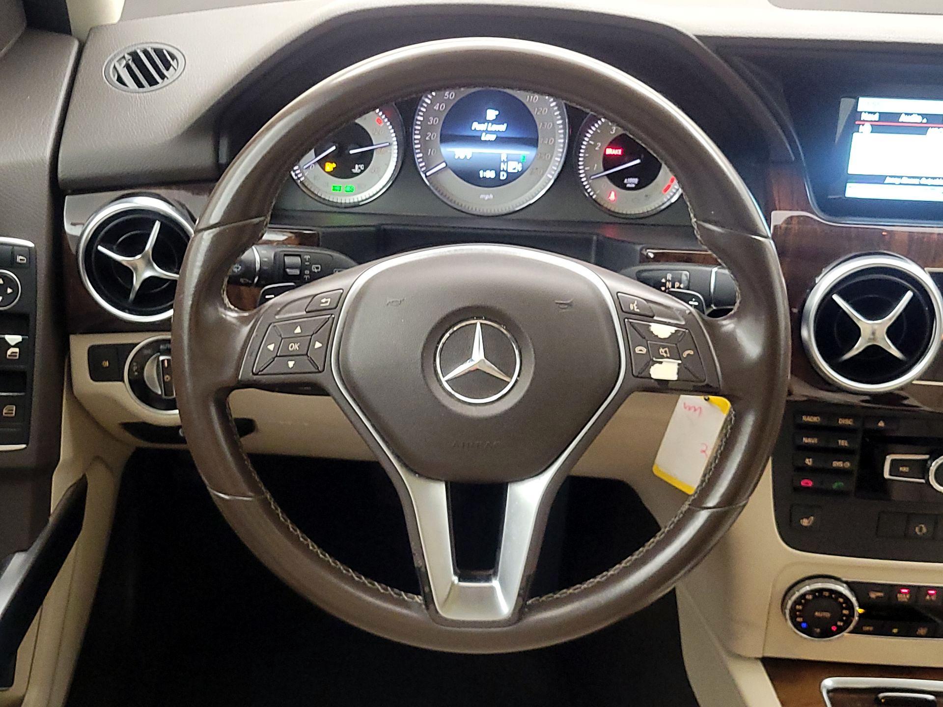 Thumbnail: 2015 Mercedes-Benz GLK - 10