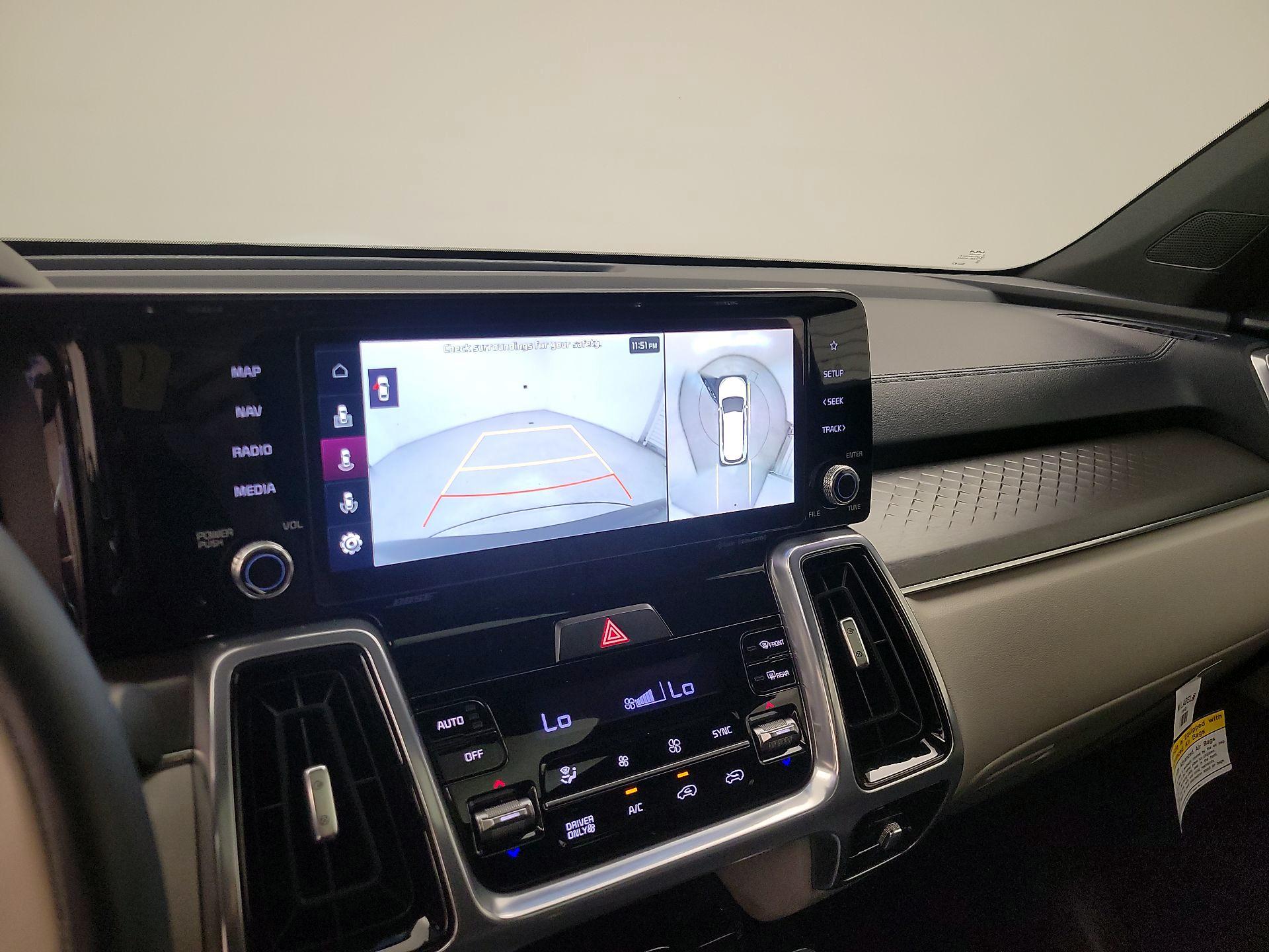 Thumbnail: 2023 Kia Sorento - 14