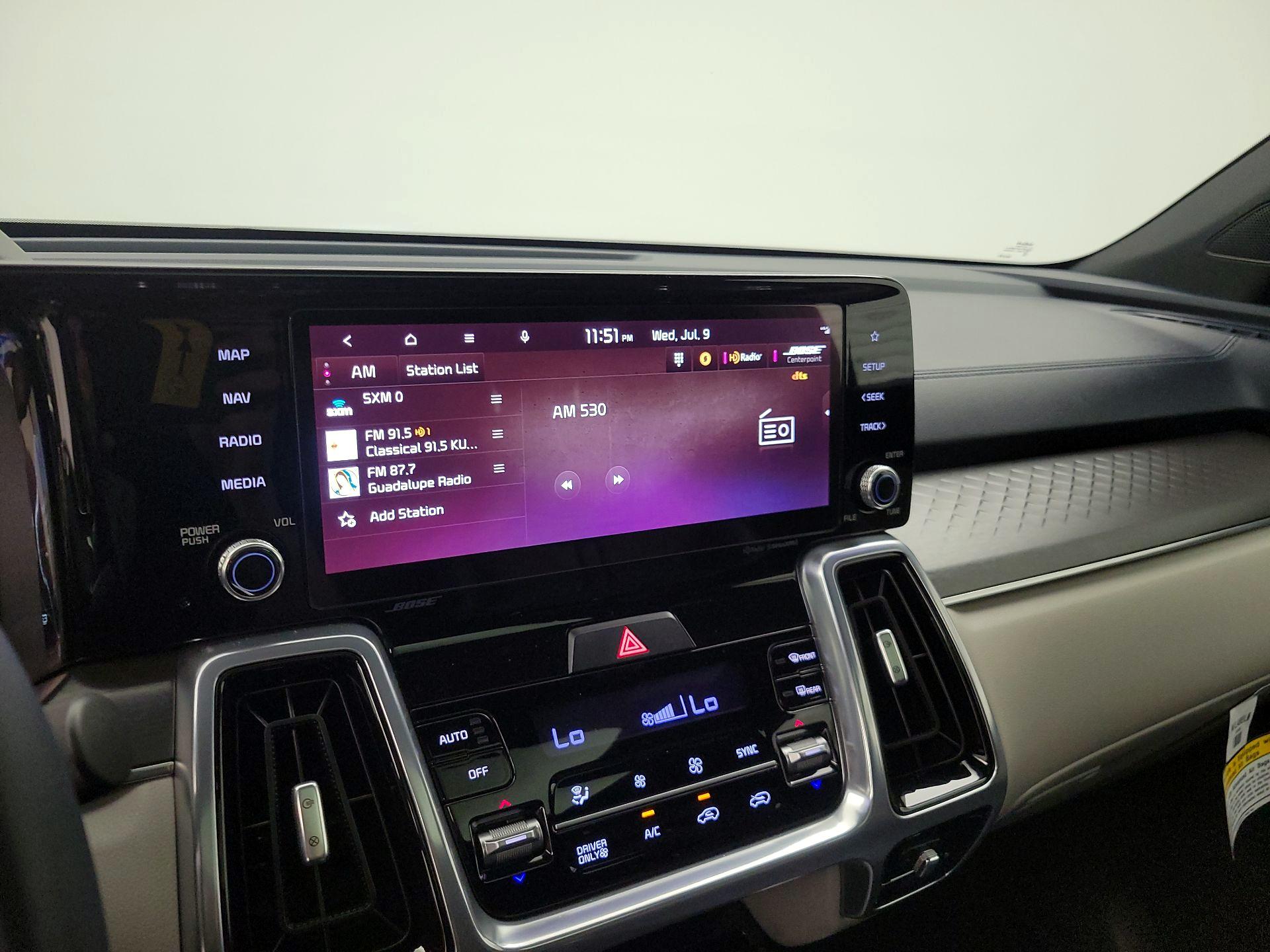 Thumbnail: 2023 Kia Sorento - 15