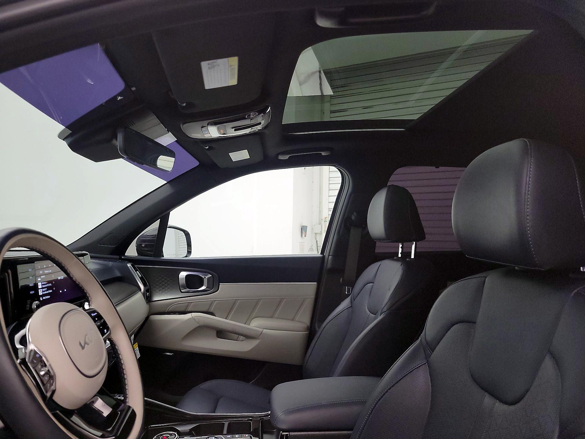 Thumbnail: 2023 Kia Sorento - 19