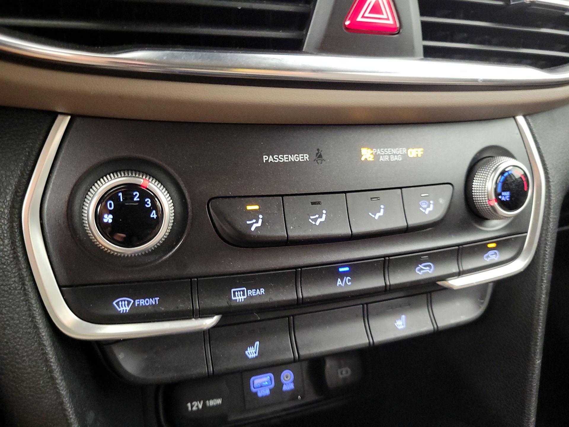 Thumbnail: 2020 Hyundai Santa Fe - 16