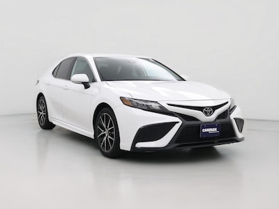 White 2024 Toyota Camry SE