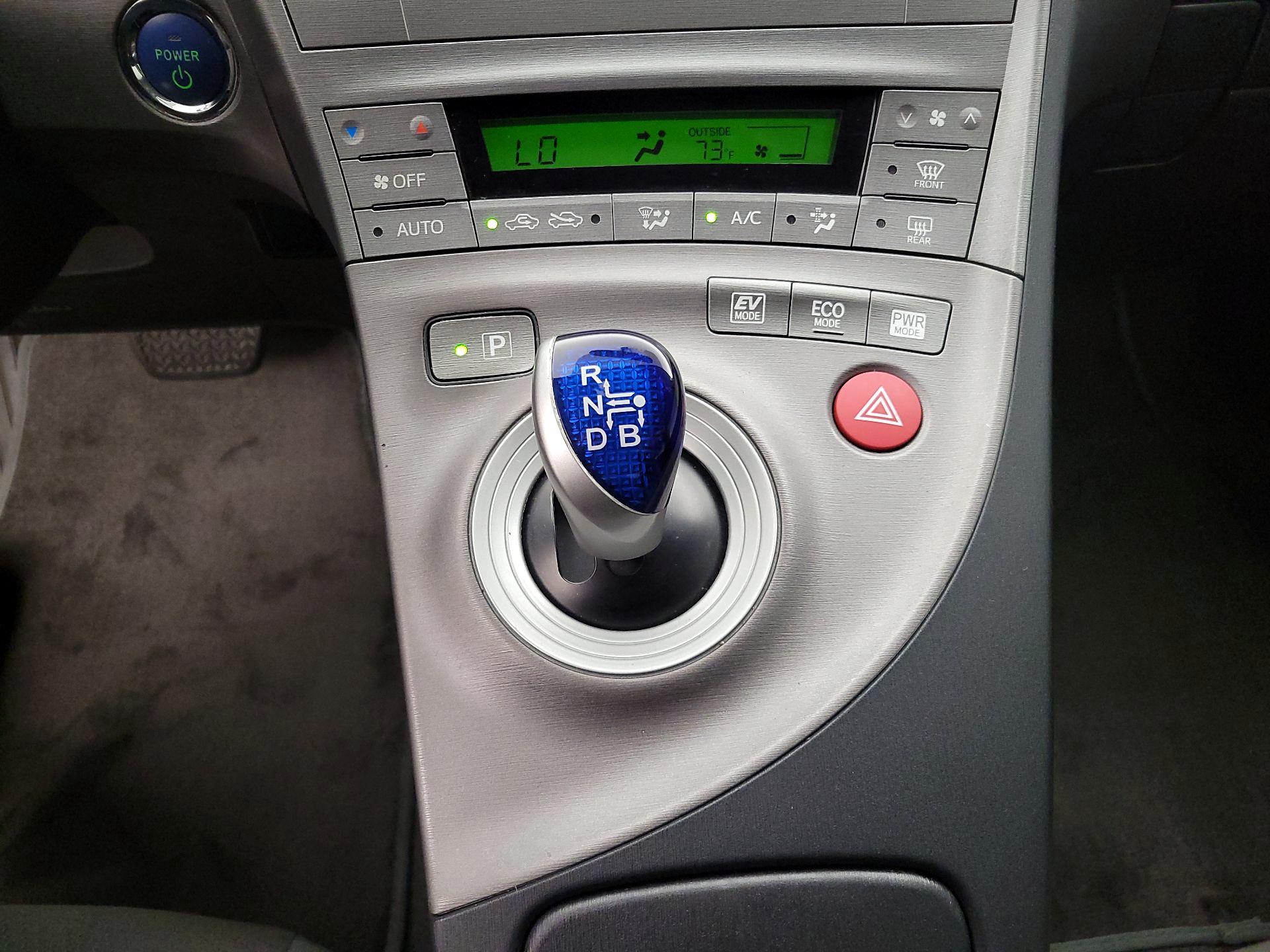 Thumbnail: 2013 Toyota Prius - 16