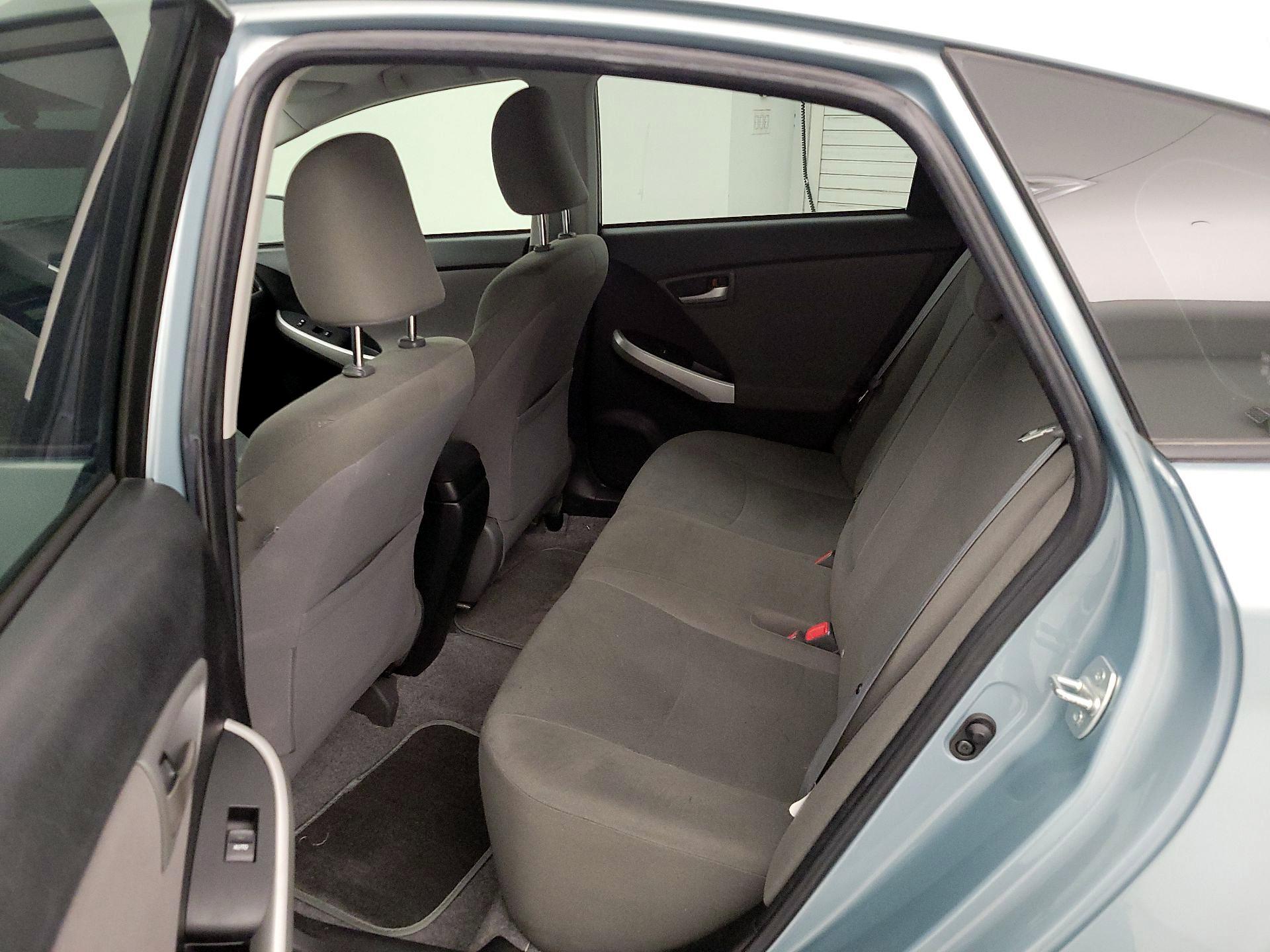 Thumbnail: 2013 Toyota Prius - 18